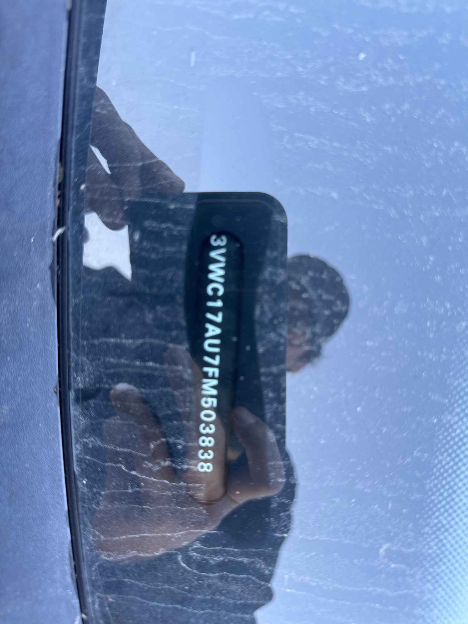 2015 volkswagen golf-sportwagen tsi-s-6a with 186366 miles for sale near Elk River, Minnesota 106840_48_windshield_vin_plate.jpg