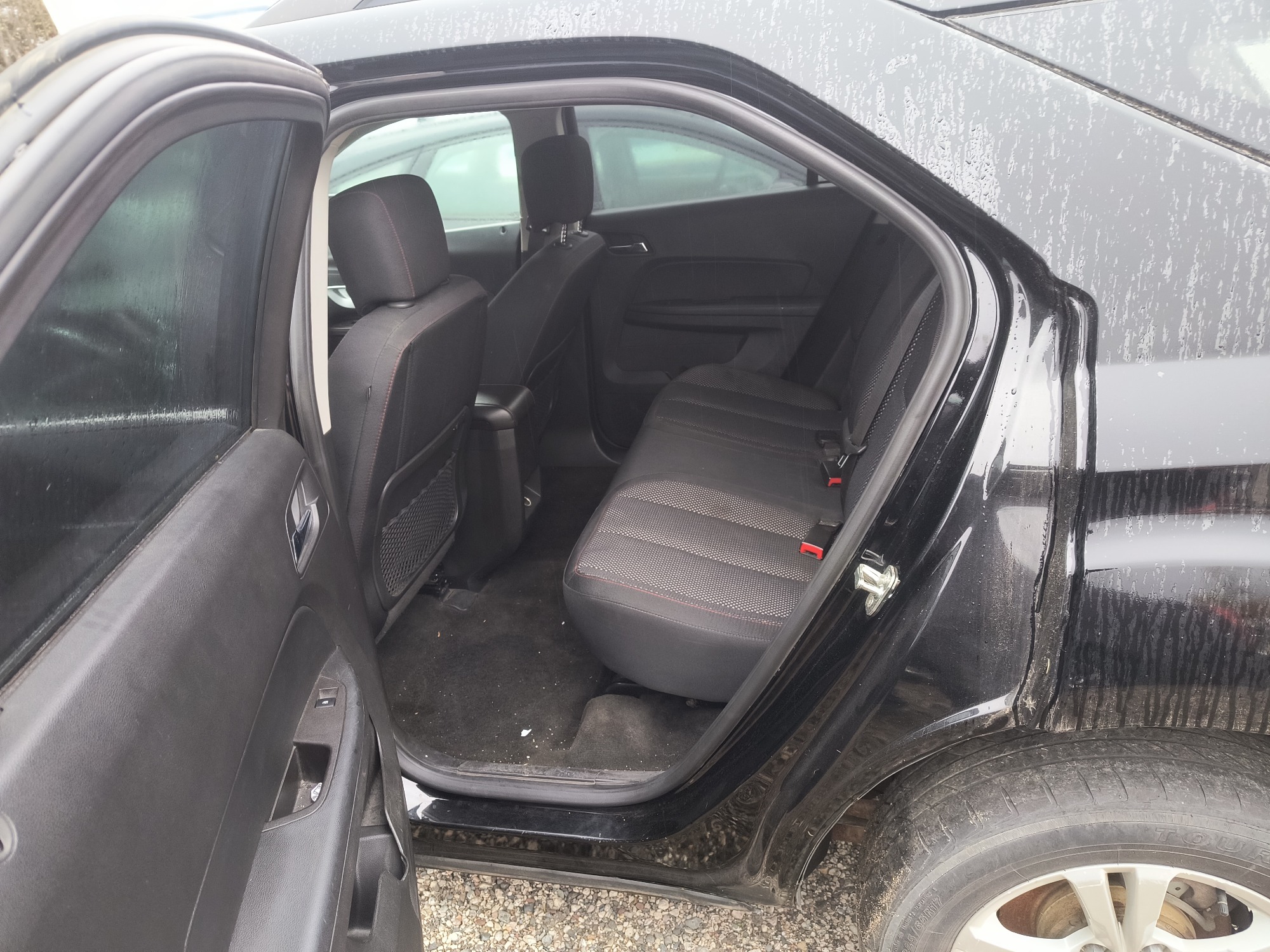 2015 chevrolet equinox 1lt-awd with 141371 miles for sale near Elk River, Minnesota 106841_24_drv_rear_seat.jpg