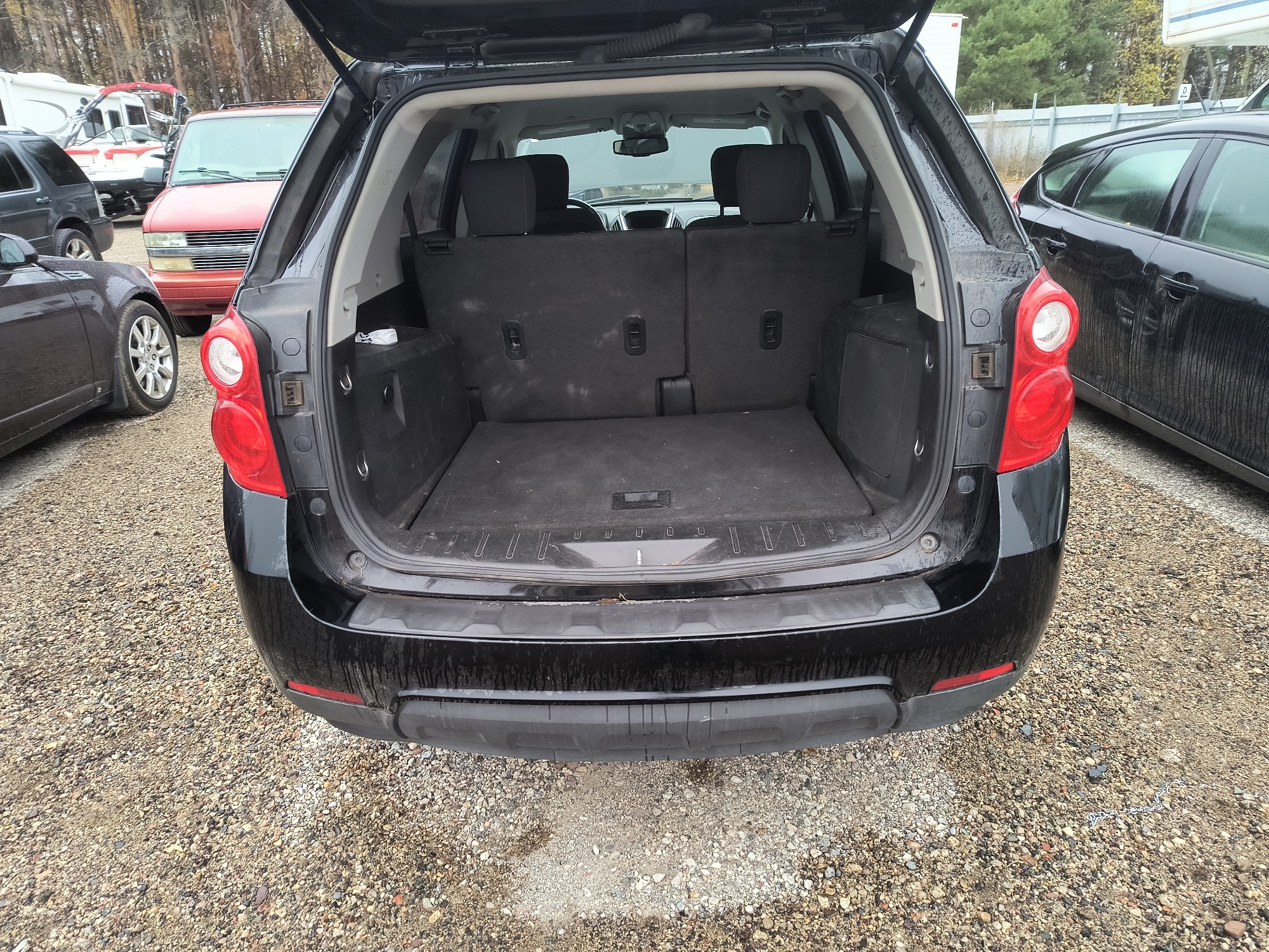 2015 chevrolet equinox 1lt-awd with 141371 miles for sale near Elk River, Minnesota 106841_26_trunk.jpg