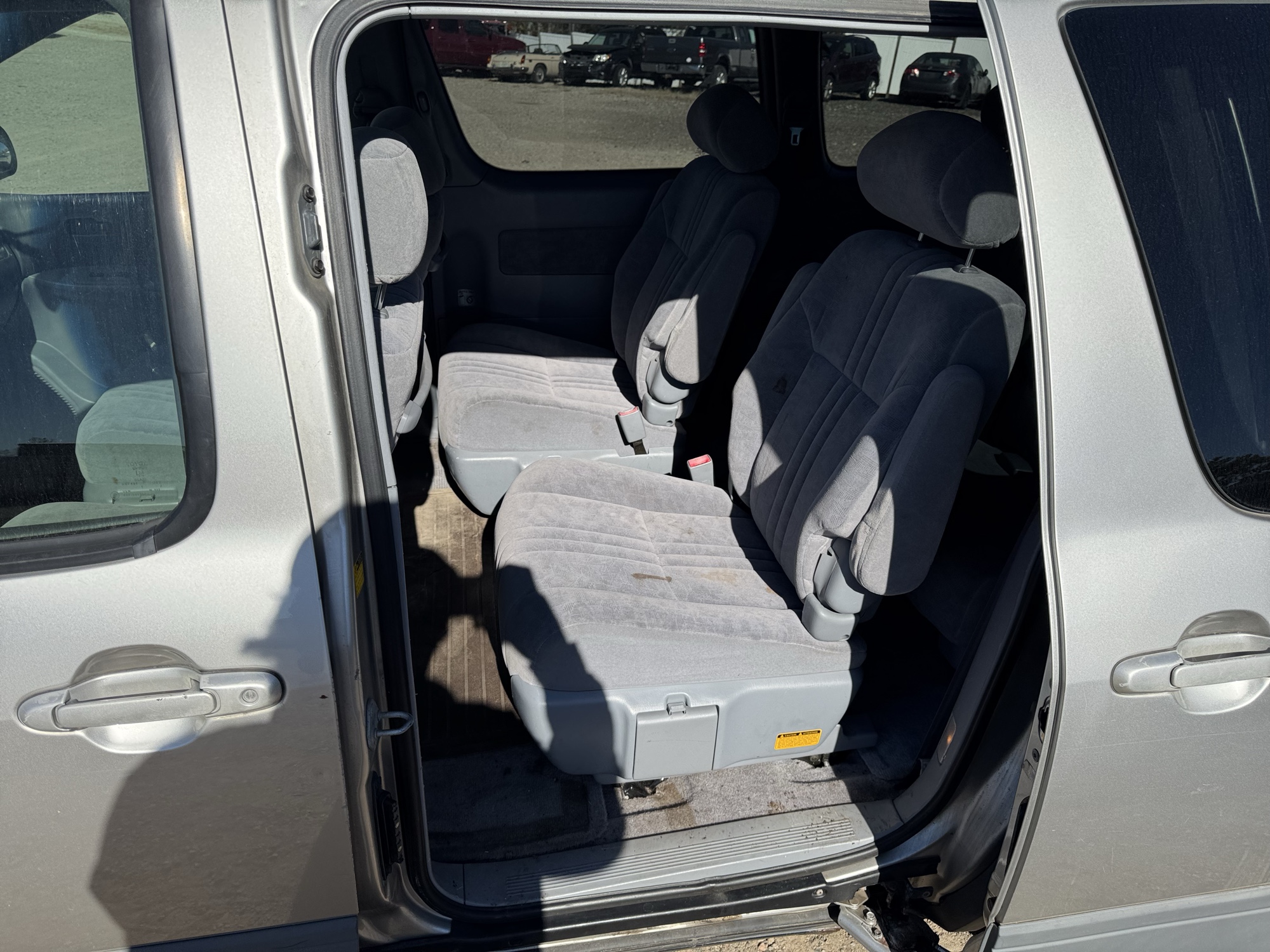 2002 toyota sienna le with 98994 miles for sale near Elk River, Minnesota 106842_24_drv_rear_seat.jpg