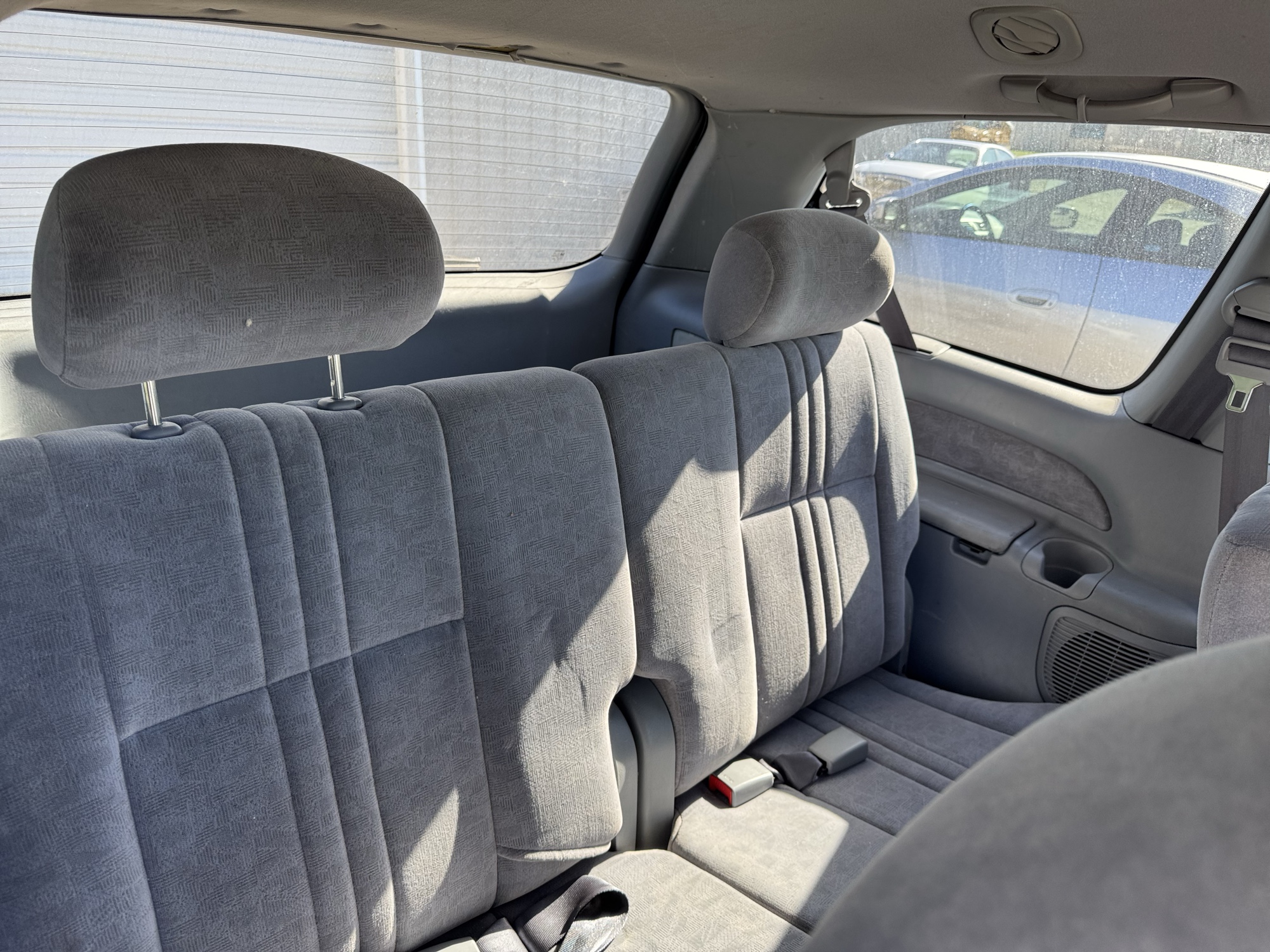 2002 toyota sienna le with 98994 miles for sale near Elk River, Minnesota 106842_29_third_row_seat.jpg