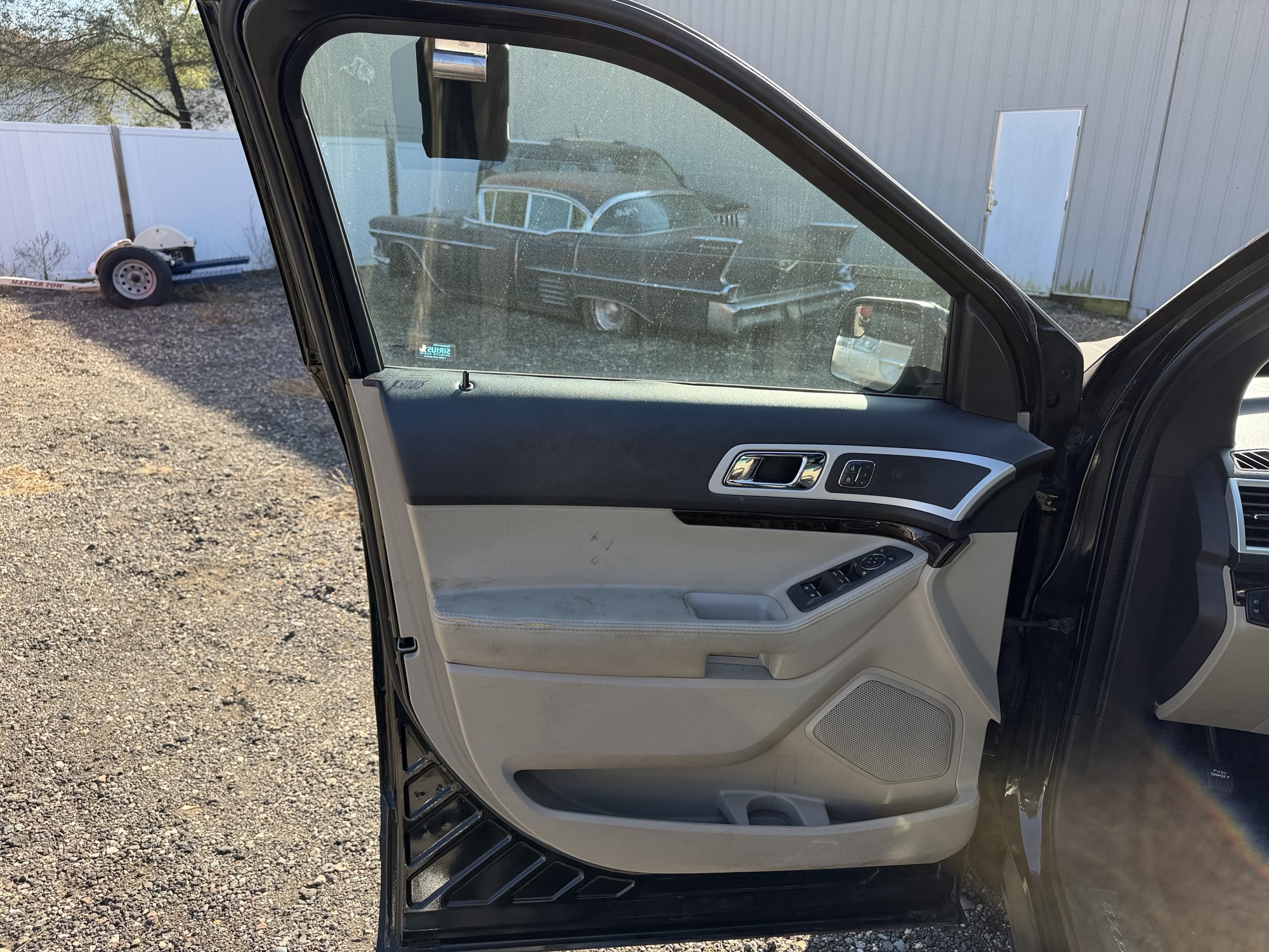 2015 ford explorer limited-4wd with 203681 miles for sale near Elk River, Minnesota 106843_23_driver_door_panel.jpg
