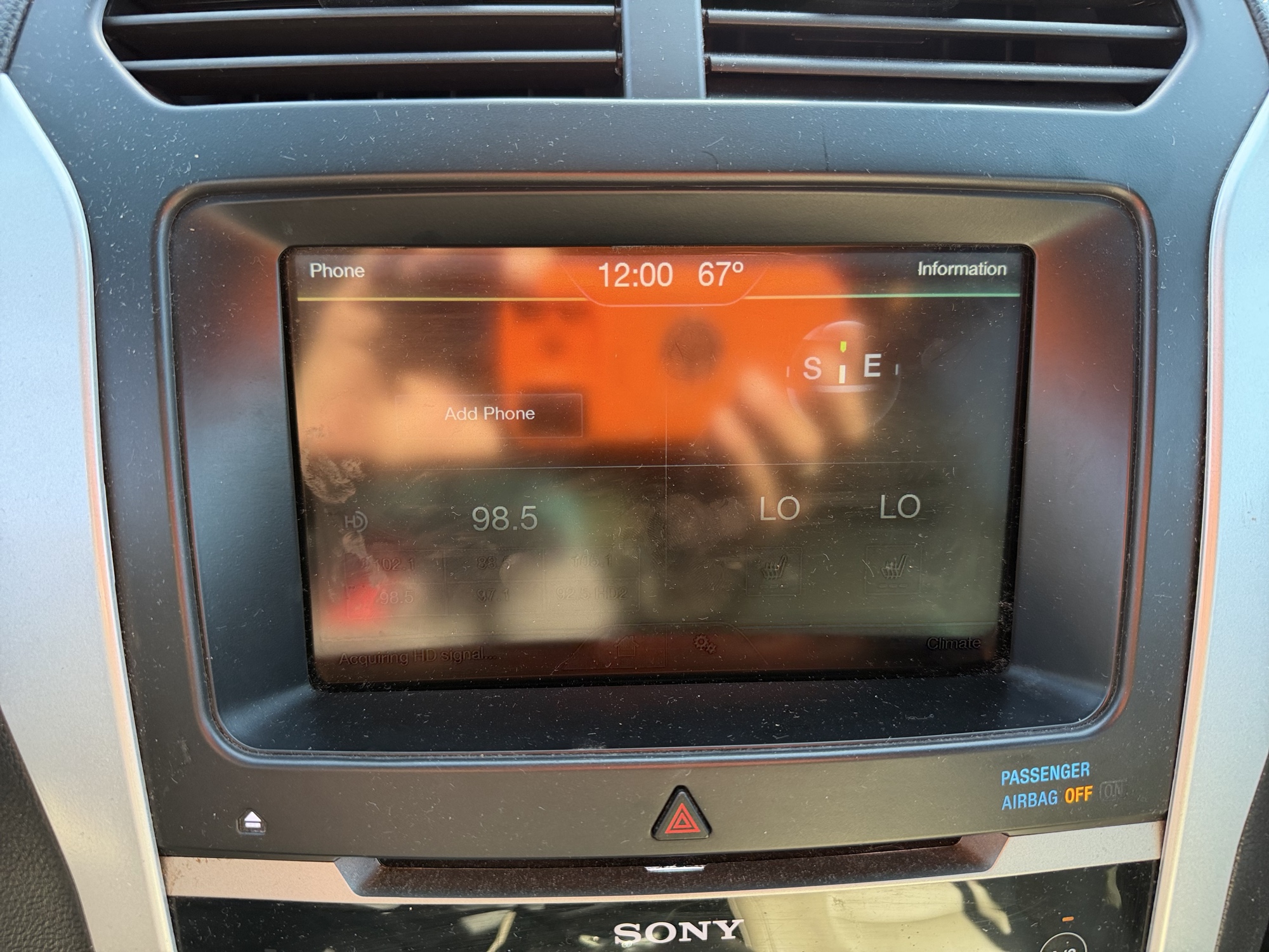 2015 ford explorer limited-4wd with 203681 miles for sale near Elk River, Minnesota 106843_39_radio_closeup.jpg