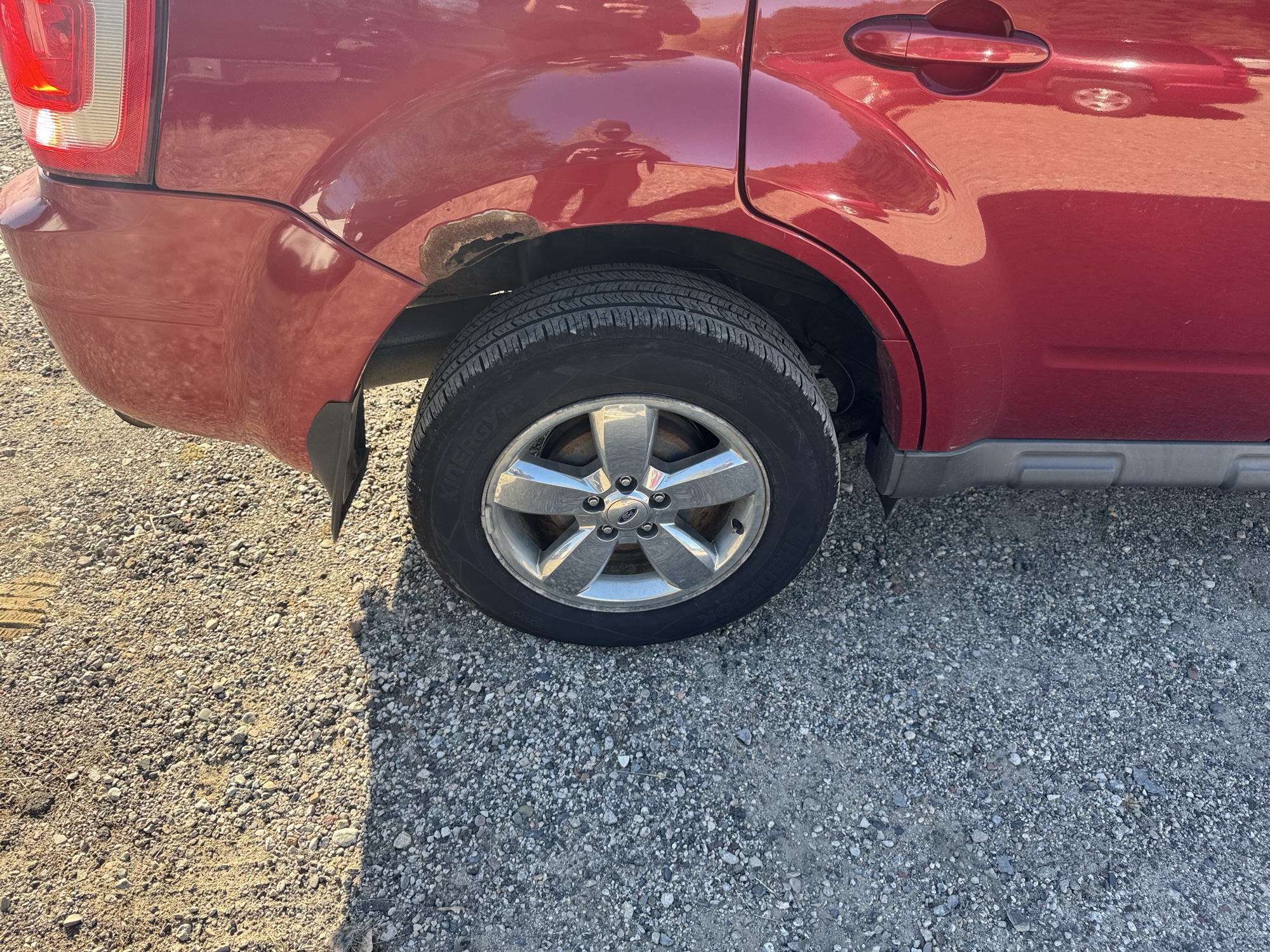 2009 ford escape limited-4wd-v6 with 171099 miles for sale near Elk River, Minnesota 106844_14_rear_pass_wheel.jpg