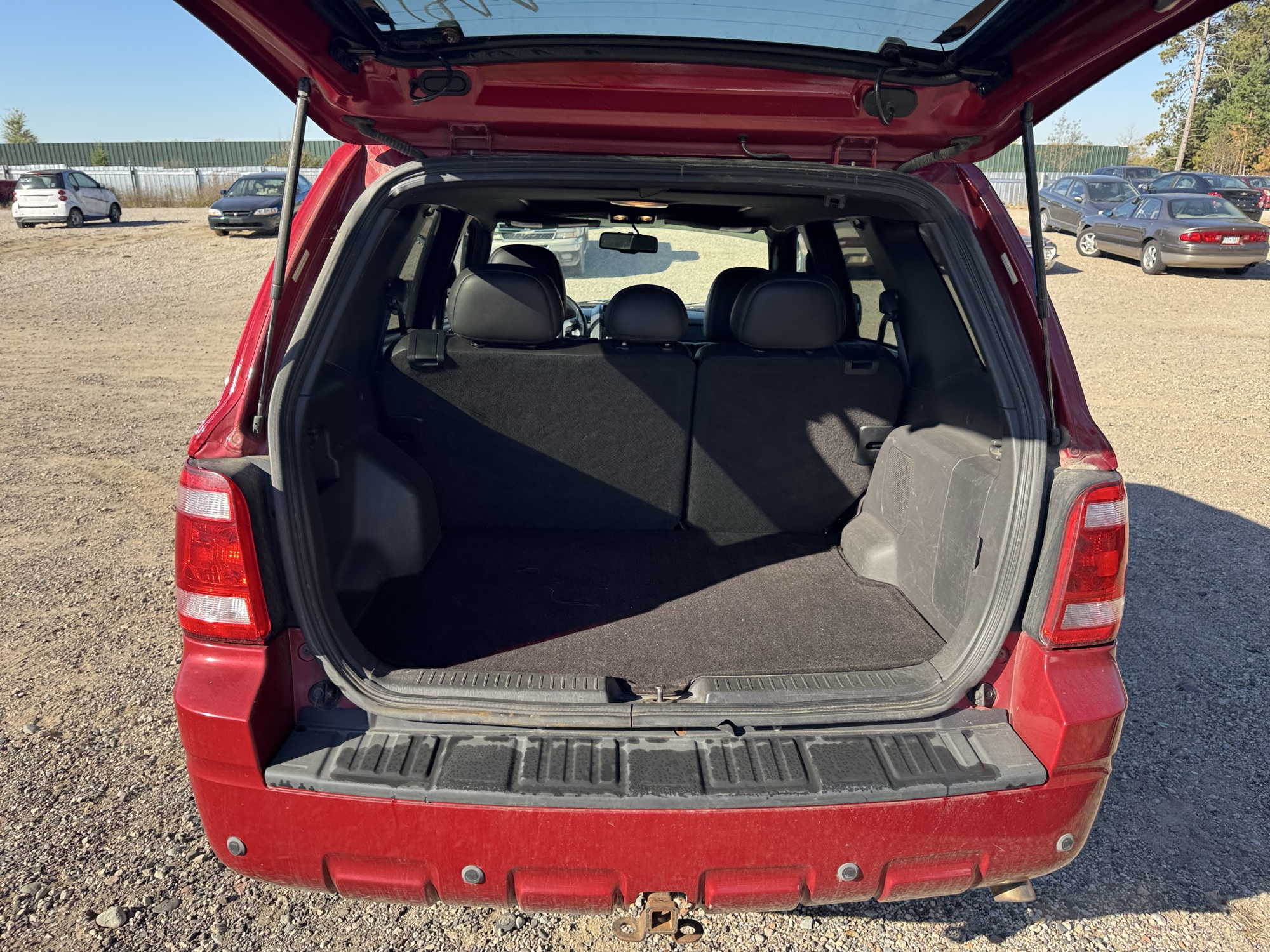 2009 ford escape limited-4wd-v6 with 171099 miles for sale near Elk River, Minnesota 106844_26_trunk.jpg