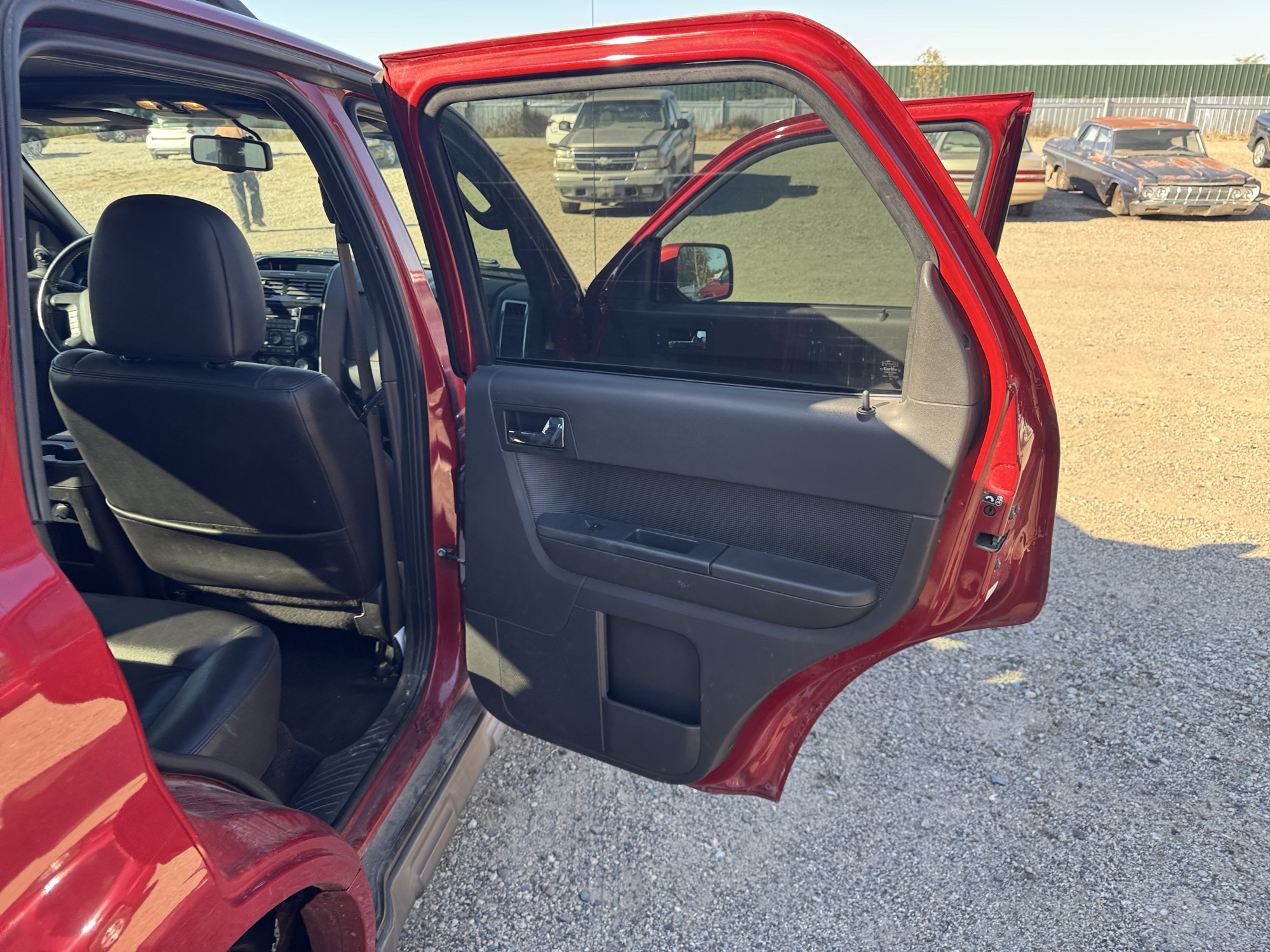 2009 ford escape limited-4wd-v6 with 171099 miles for sale near Elk River, Minnesota 106844_30_pass_rear_door_panel.jpg
