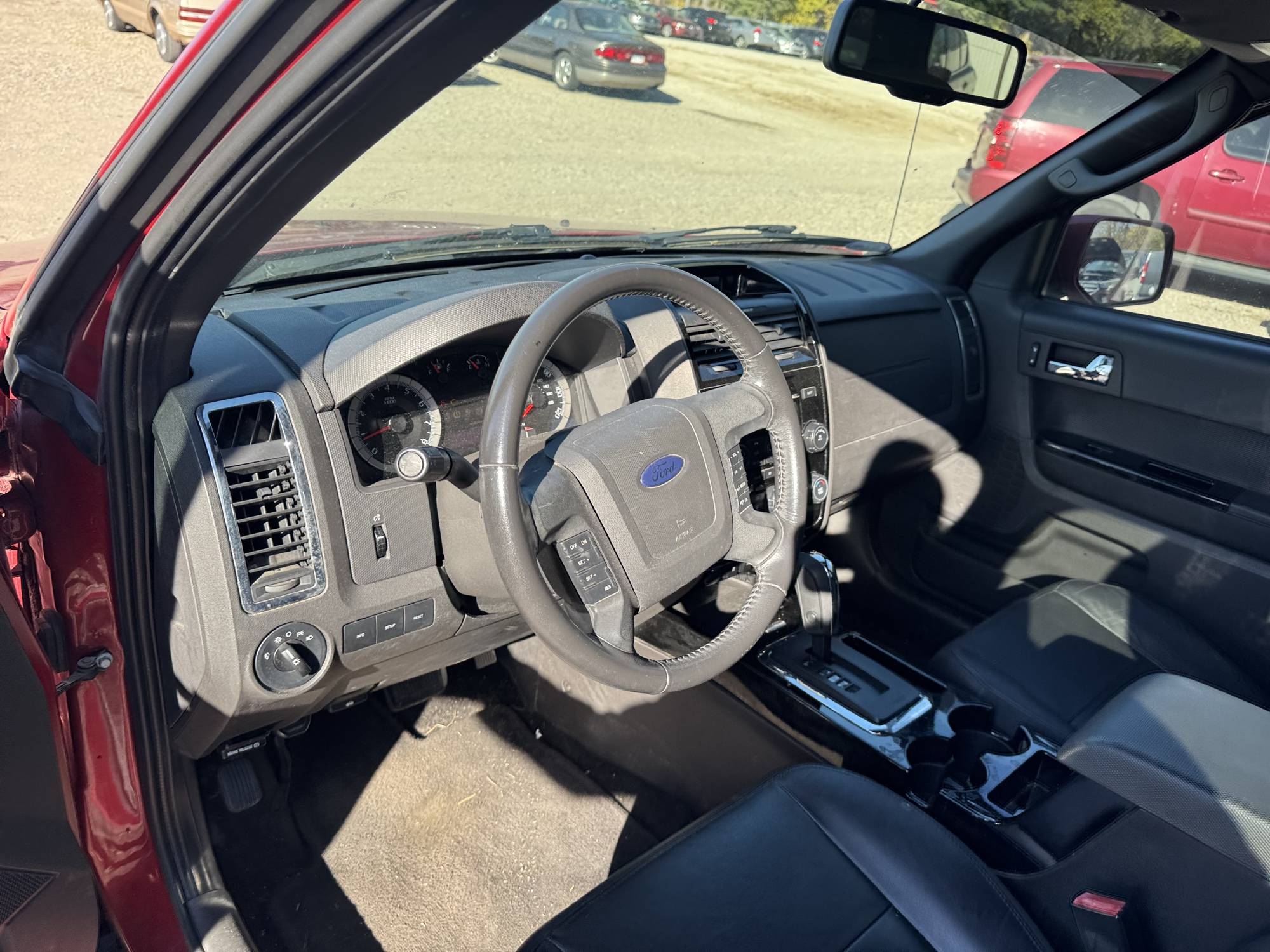 2009 ford escape limited-4wd-v6 with 171099 miles for sale near Elk River, Minnesota 106844_33_dash_from_driver.jpg