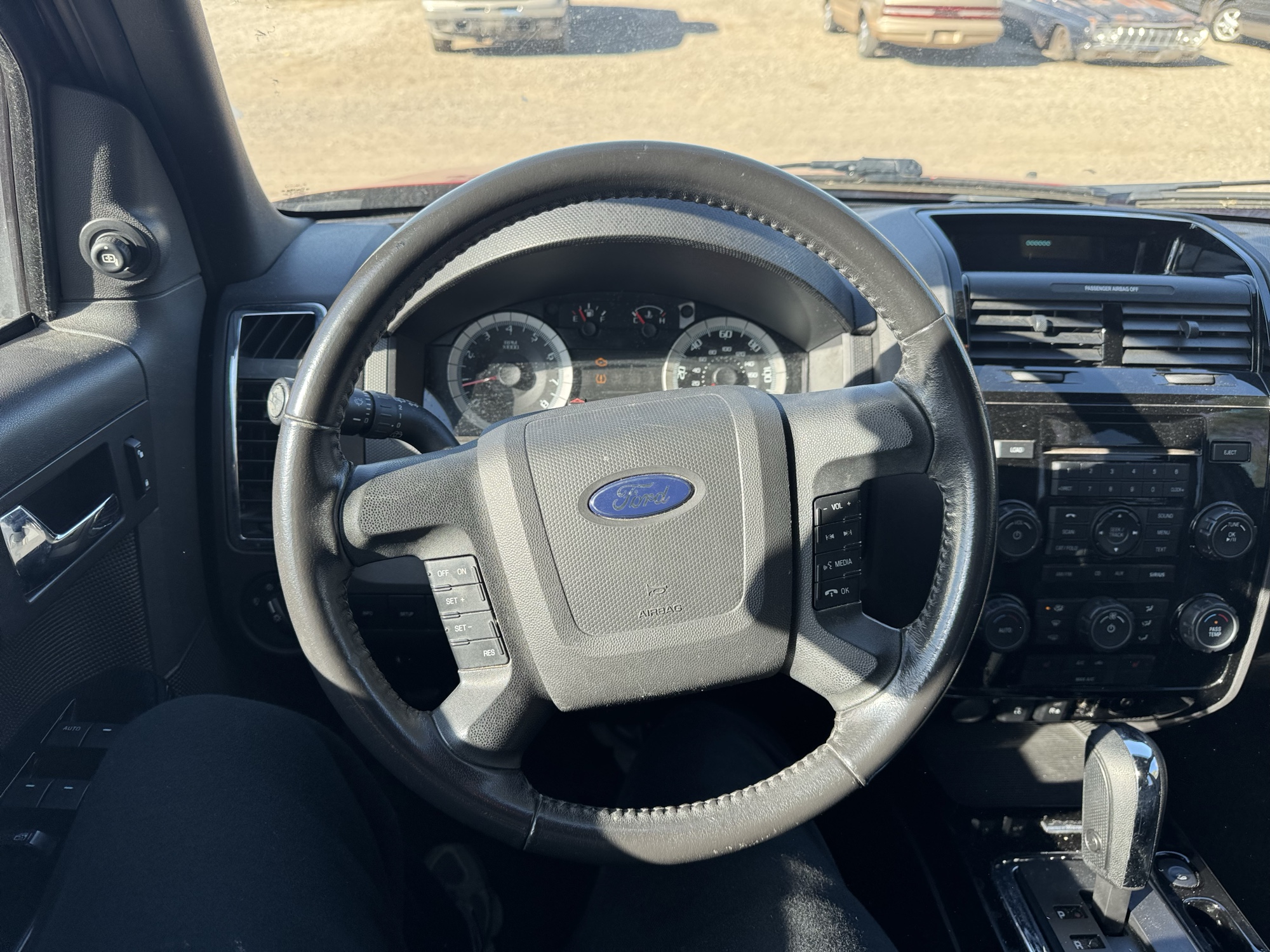 2009 ford escape limited-4wd-v6 with 171099 miles for sale near Elk River, Minnesota 106844_36_steering_wheel.jpg