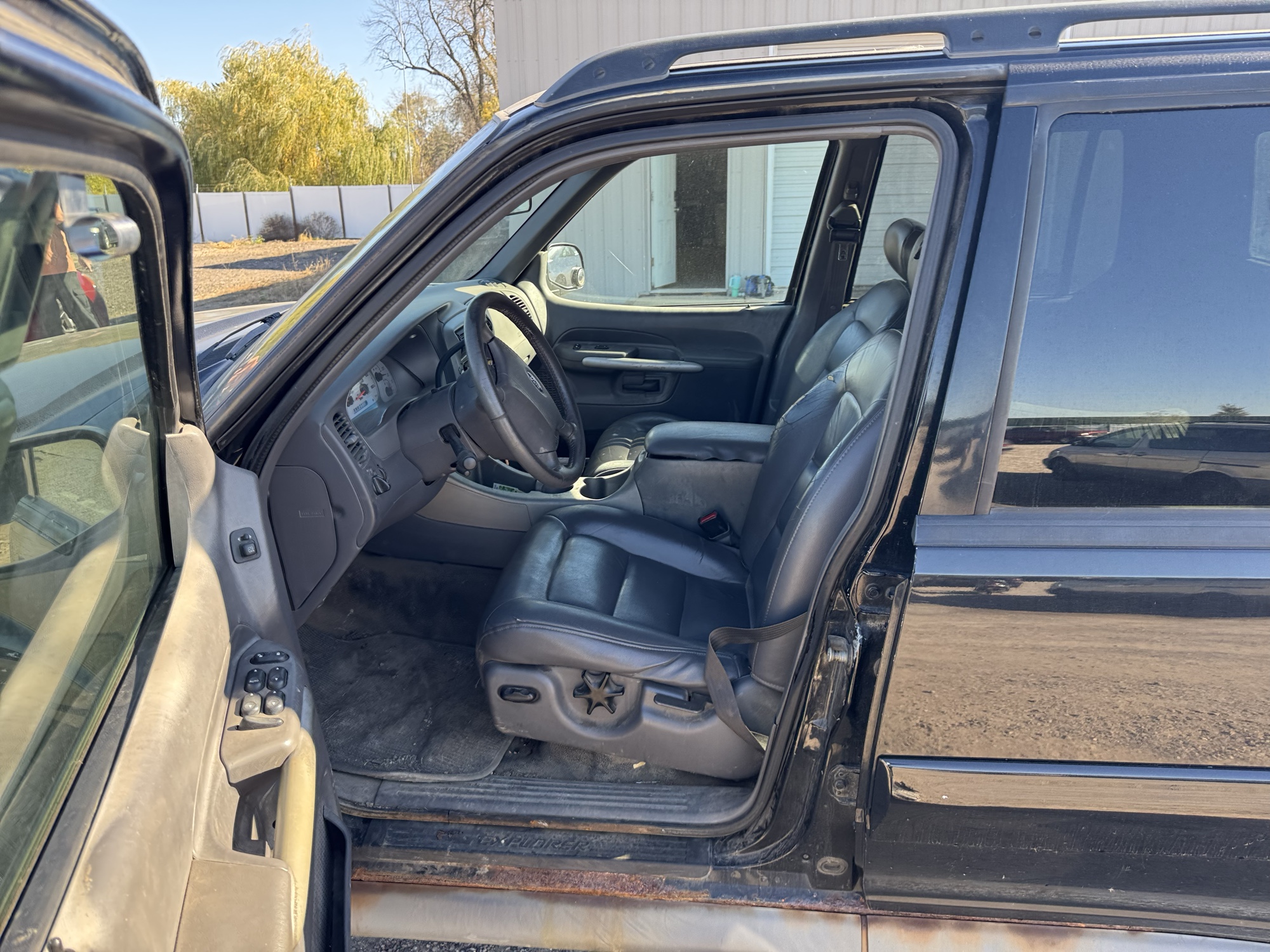 2002 ford explorer-sport-trac 4wd-value---200a with 189553 miles for sale near Elk River, Minnesota 106845_22_driver_seat.jpg