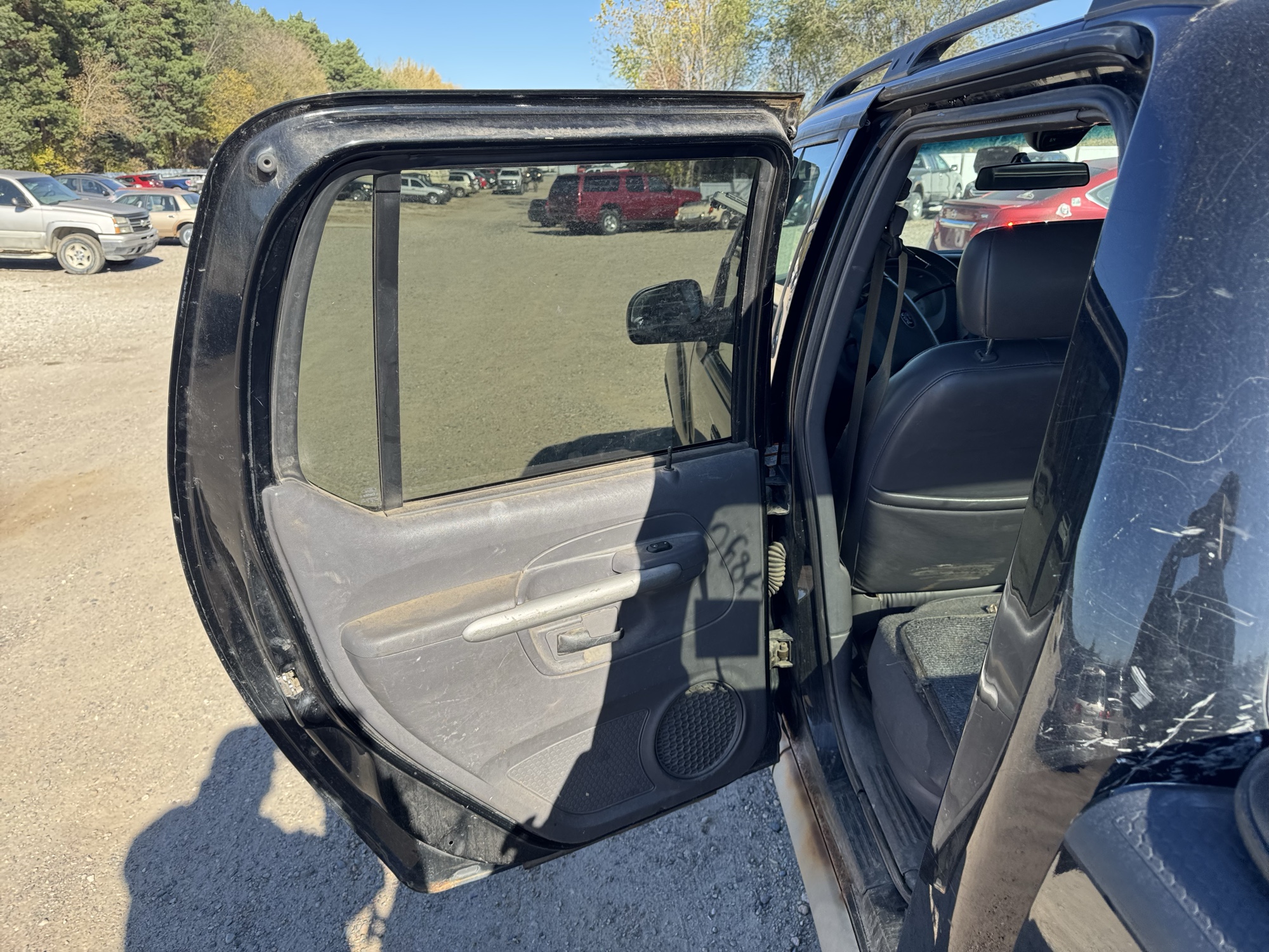 2002 ford explorer-sport-trac 4wd-value---200a with 189553 miles for sale near Elk River, Minnesota 106845_25_drv_rear_door_panel.jpg