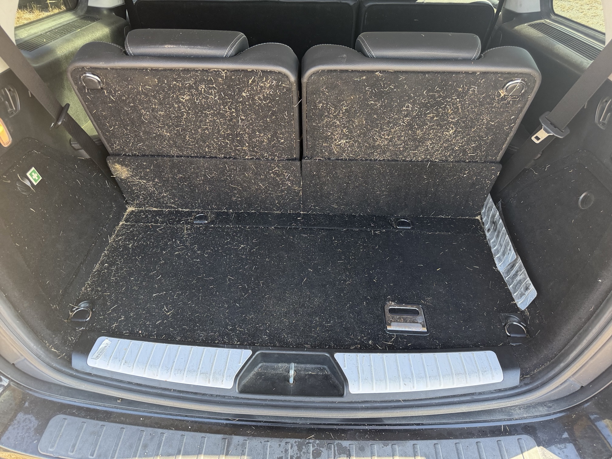2007 mercedes-benz gl-class gl450 with 130486 miles for sale near St. Louis, Missouri 106847_26_trunk.jpg