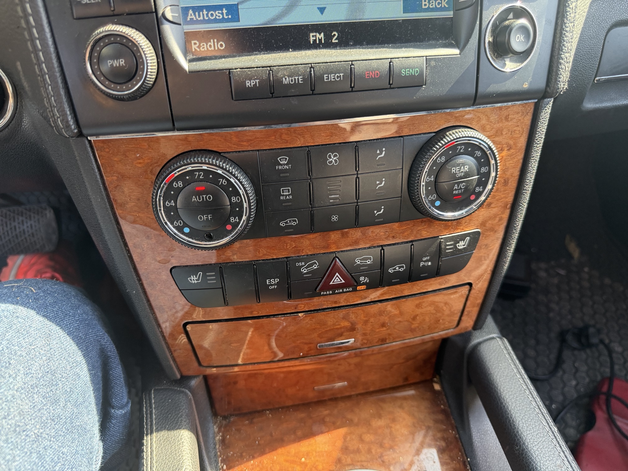 2007 mercedes-benz gl-class gl450 with 130486 miles for sale near St. Louis, Missouri 106847_40_climate_control.jpg