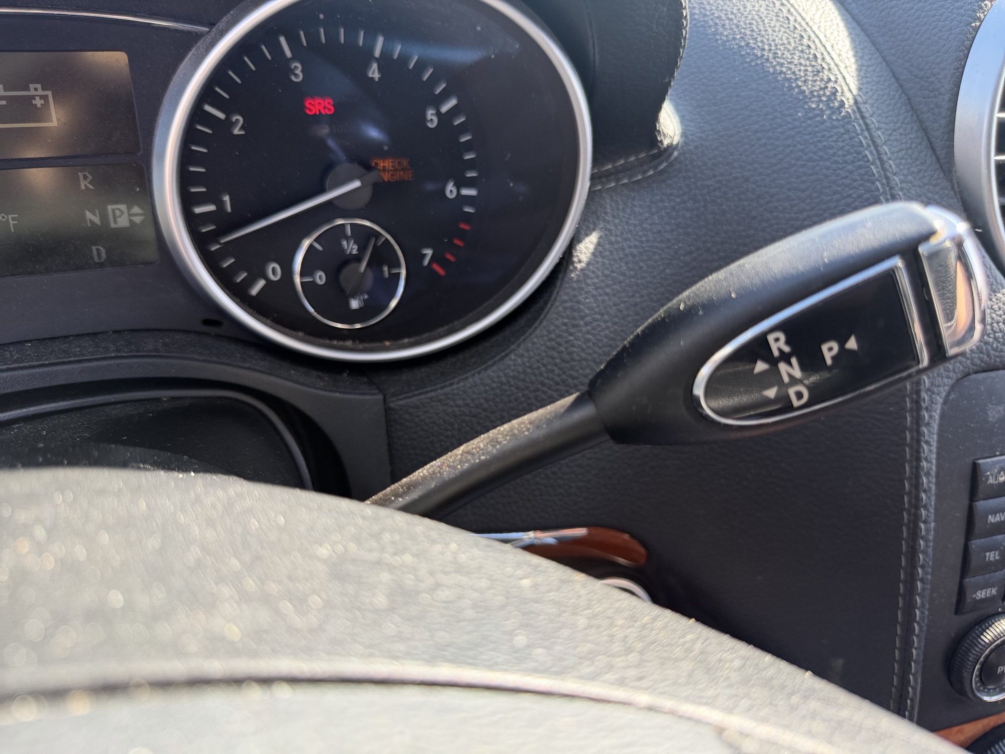2007 mercedes-benz gl-class gl450 with 130486 miles for sale near St. Louis, Missouri 106847_41_shifter.jpg