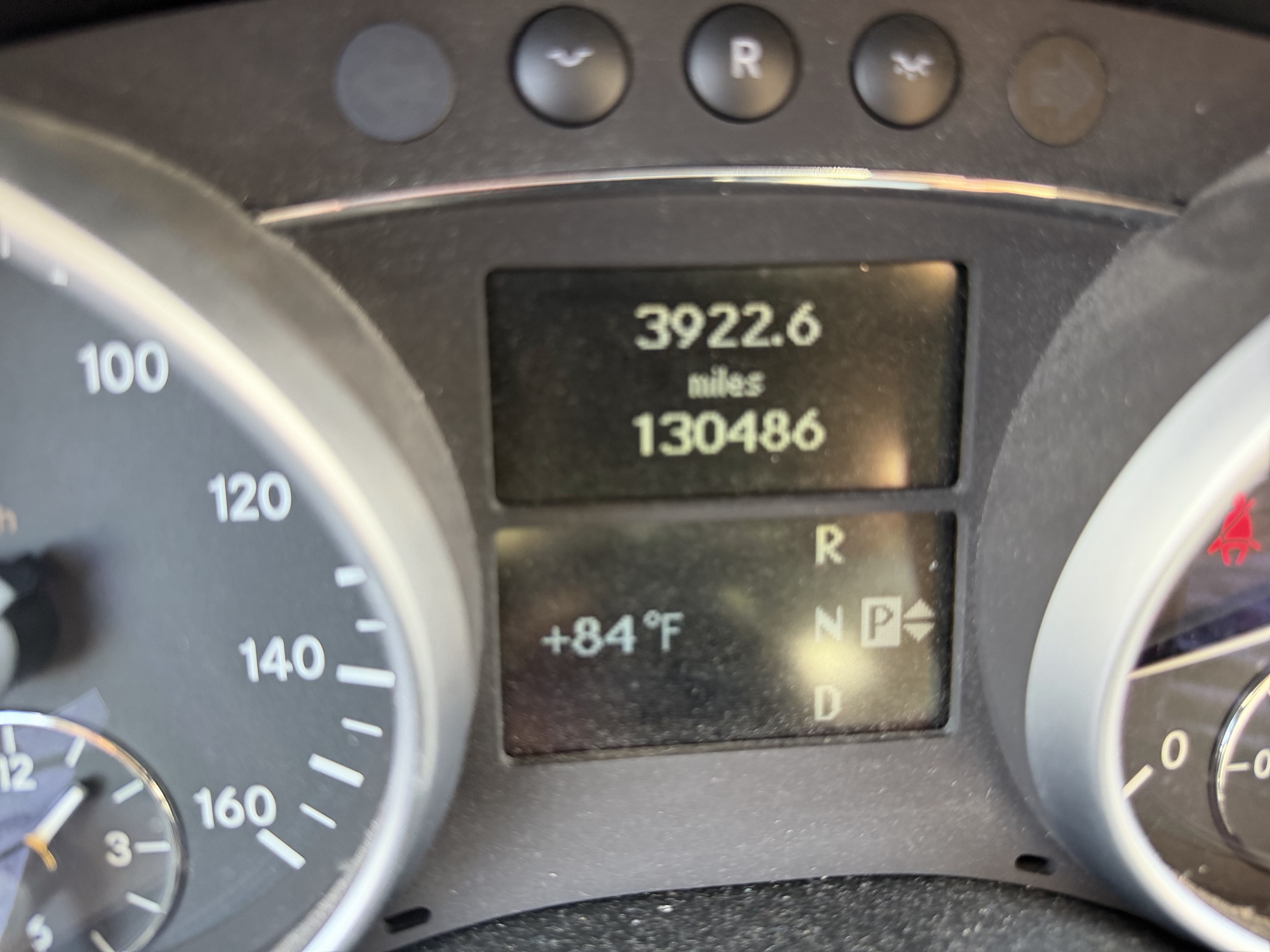 2007 mercedes-benz gl-class gl450 with 130486 miles for sale near St. Louis, Missouri 106847_44_mileage_closeup.jpg