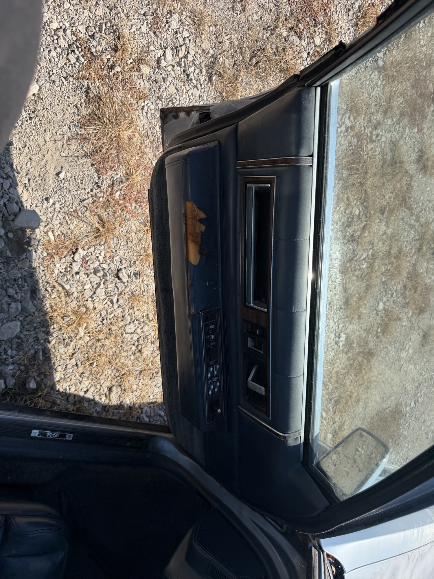 1987 cadillac deville sedan with 182416 miles for sale near St. Louis, Missouri 106848_23_driver_door_panel.jpg