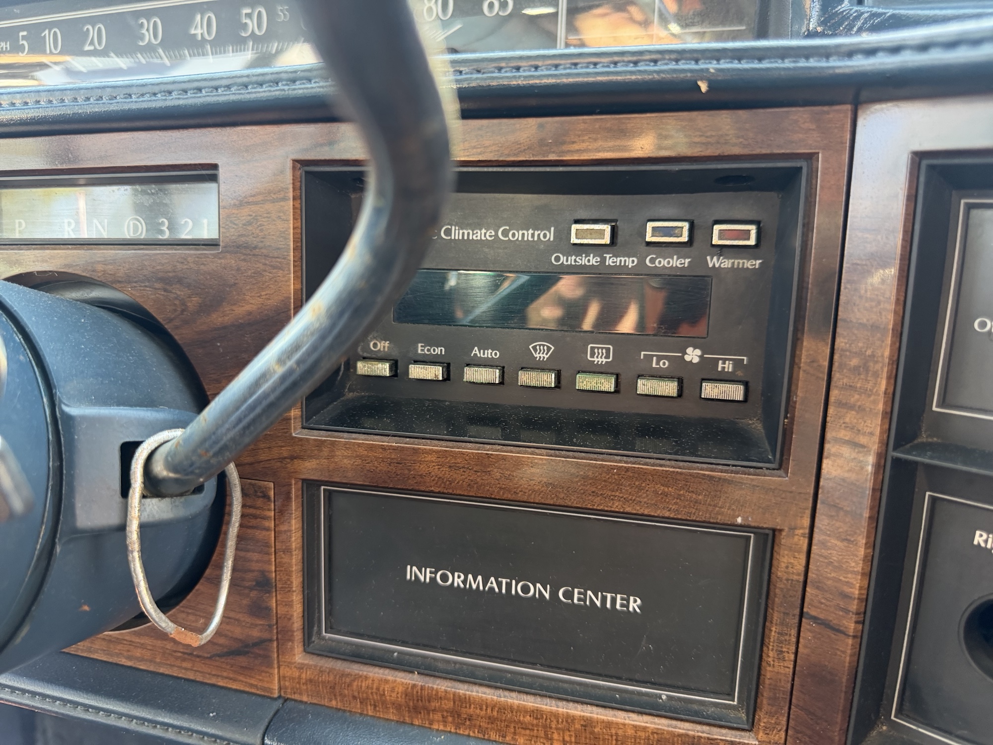 1987 cadillac deville sedan with 182416 miles for sale near St. Louis, Missouri 106848_40_climate_control.jpg