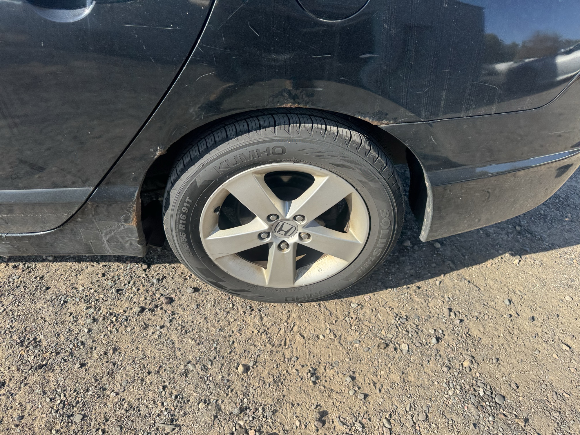 2008 honda civic ex-sedan-at with 234465 miles for sale near Elk River, Minnesota 106850_13_rear_drv_wheel.jpg