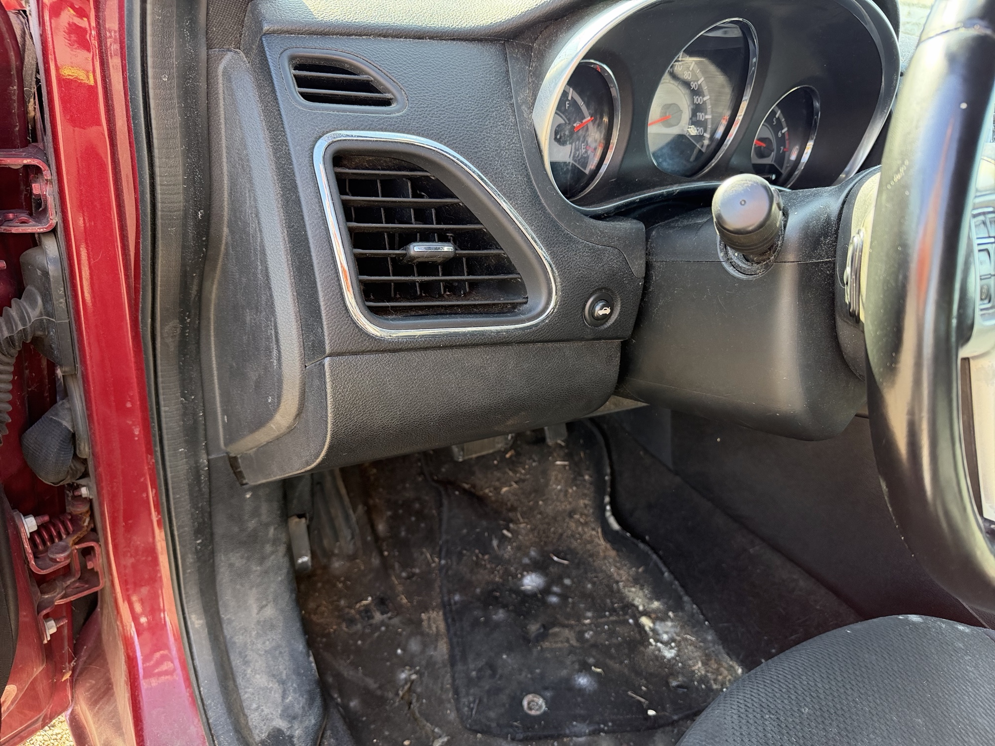 2012 chrysler 200 touring with 216381 miles for sale near Elk River, Minnesota 106851_37_left_of_steering_wheel.jpg