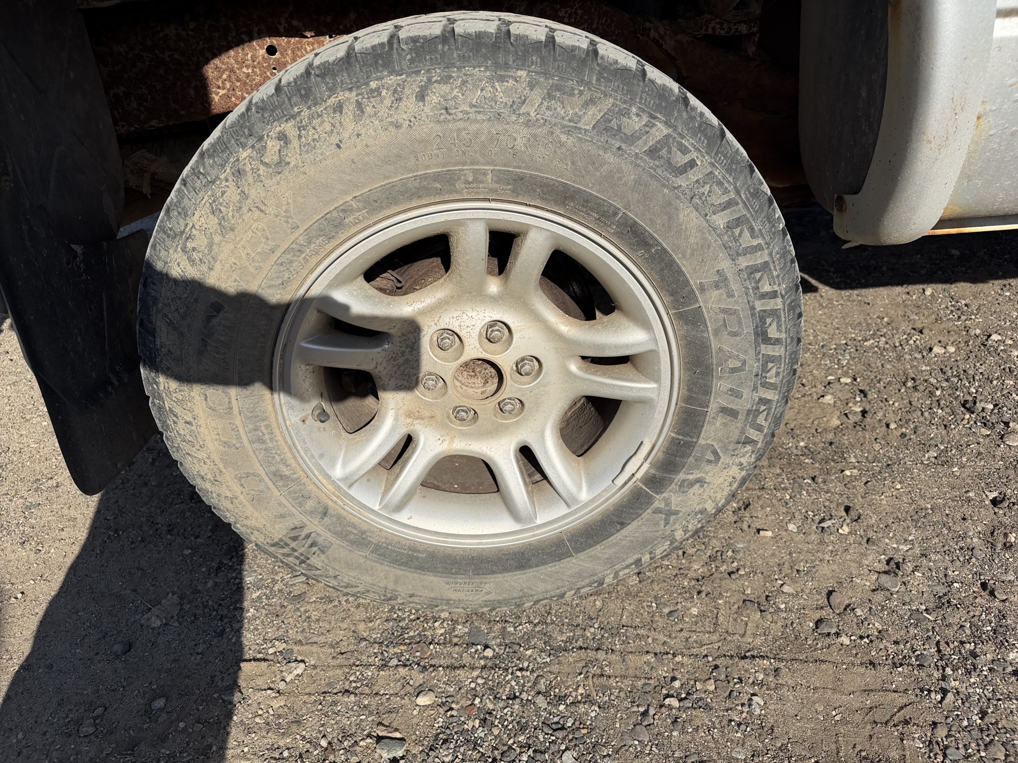 2004 dodge dakota slt-club-cab-4wd with 144071 miles for sale near Elk River, Minnesota 106853_14_rear_pass_wheel.jpg