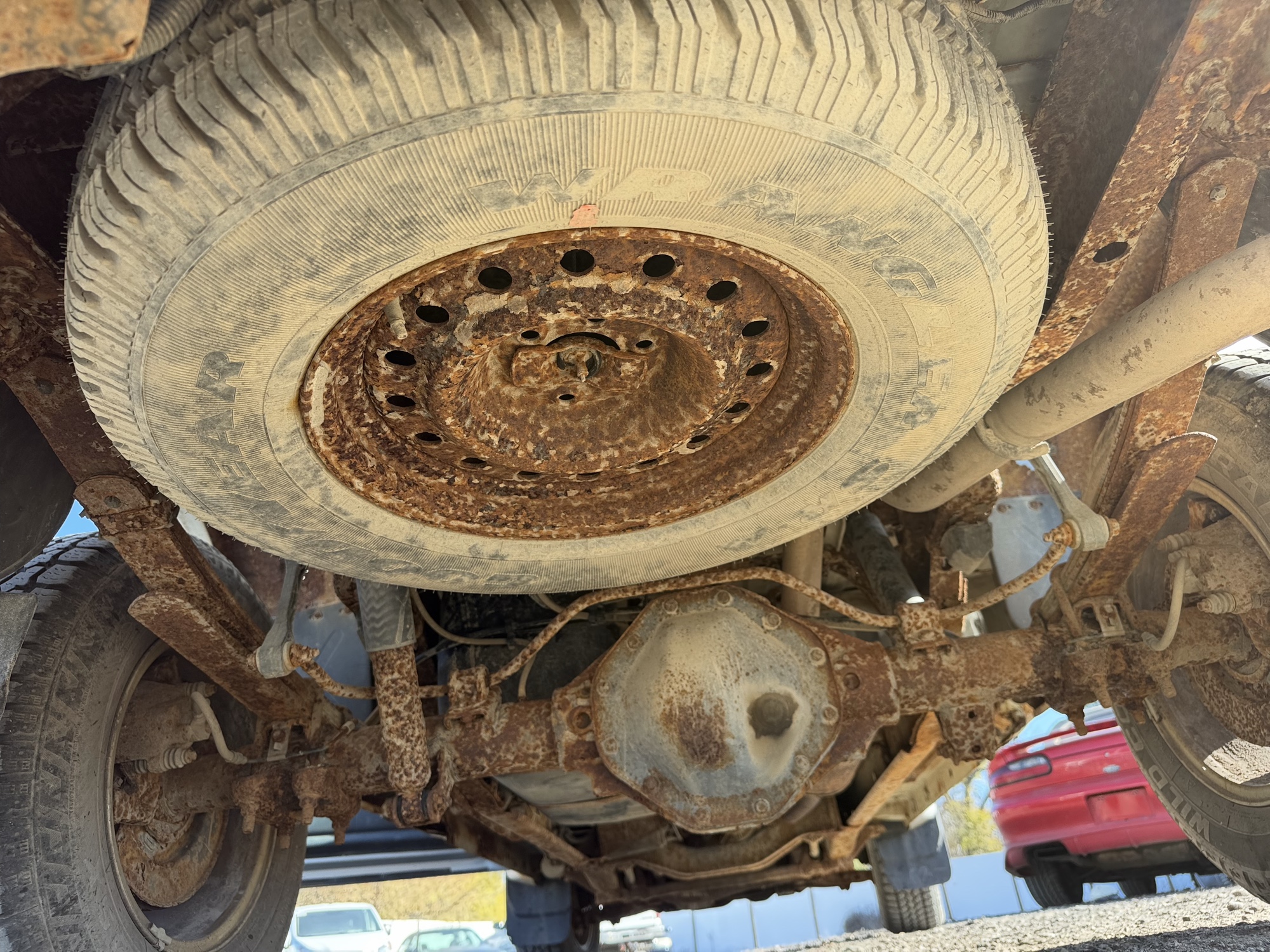 2004 dodge dakota slt-club-cab-4wd with 144071 miles for sale near Elk River, Minnesota 106853_27_spare_tire.jpg