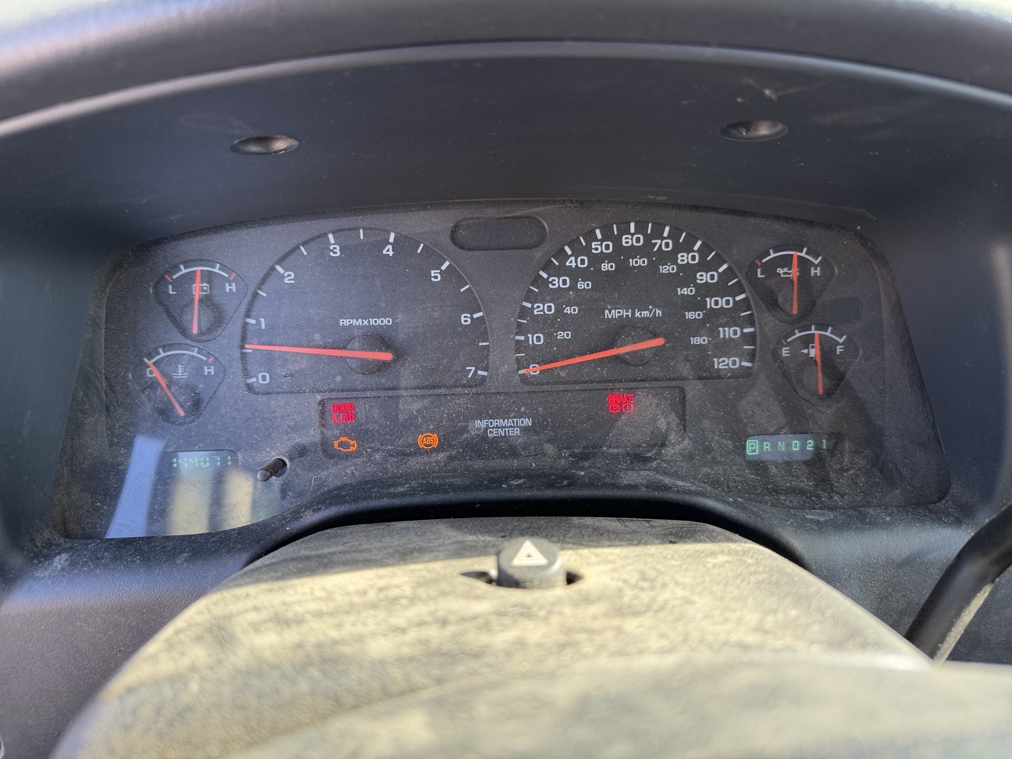 2004 dodge dakota slt-club-cab-4wd with 144071 miles for sale near Elk River, Minnesota 106853_43_gauge_cluster.jpg