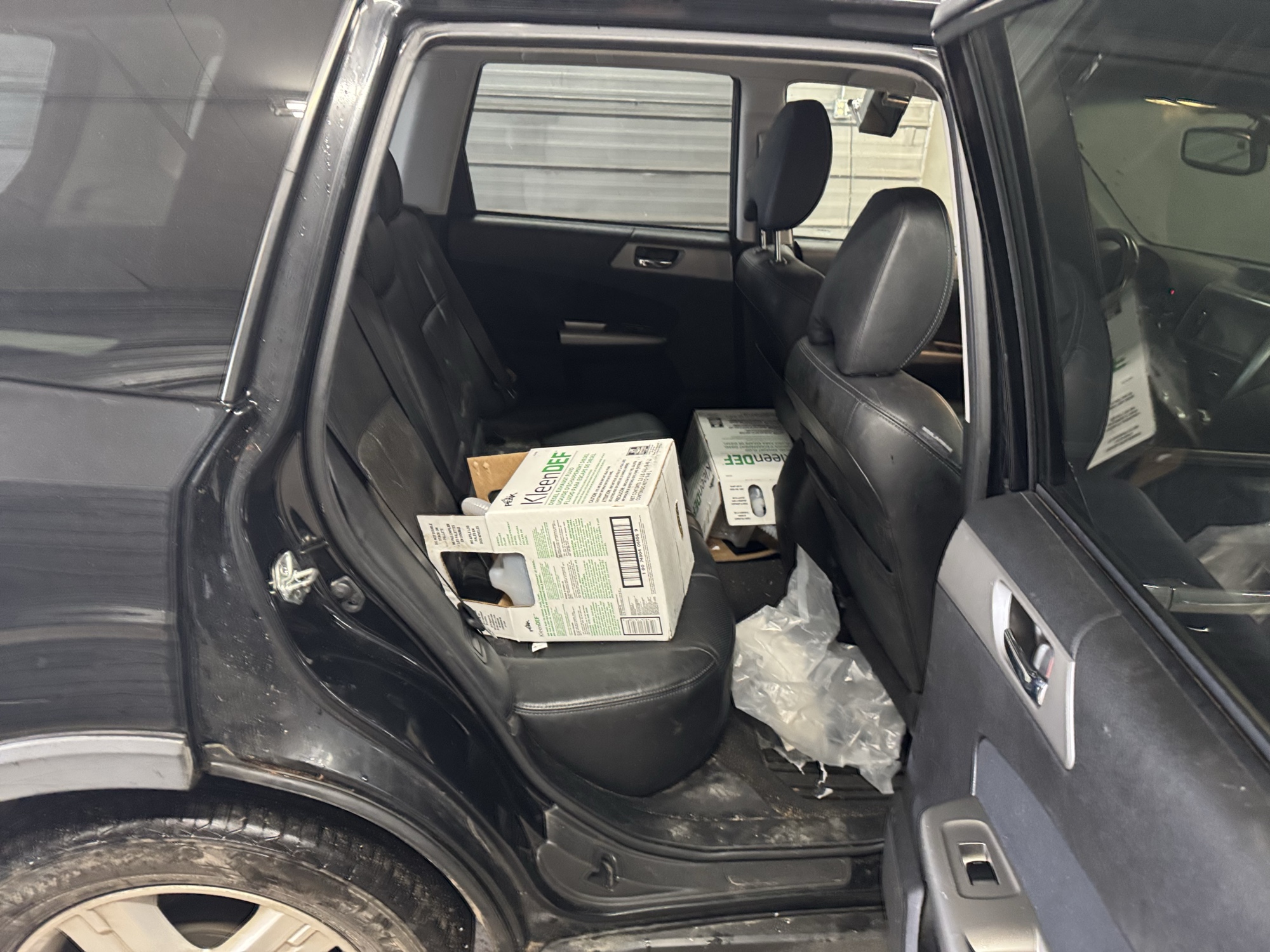 2010 subaru forester 2.5x-limited with 187276 miles for sale near Elk River, Minnesota 106854_28_pass_rear_seat.jpg
