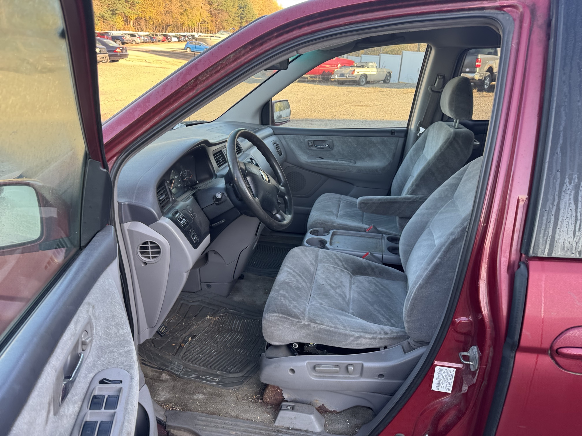 2003 honda odyssey ex with 277425 miles for sale near Elk River, Minnesota 106855_22_driver_seat.jpg