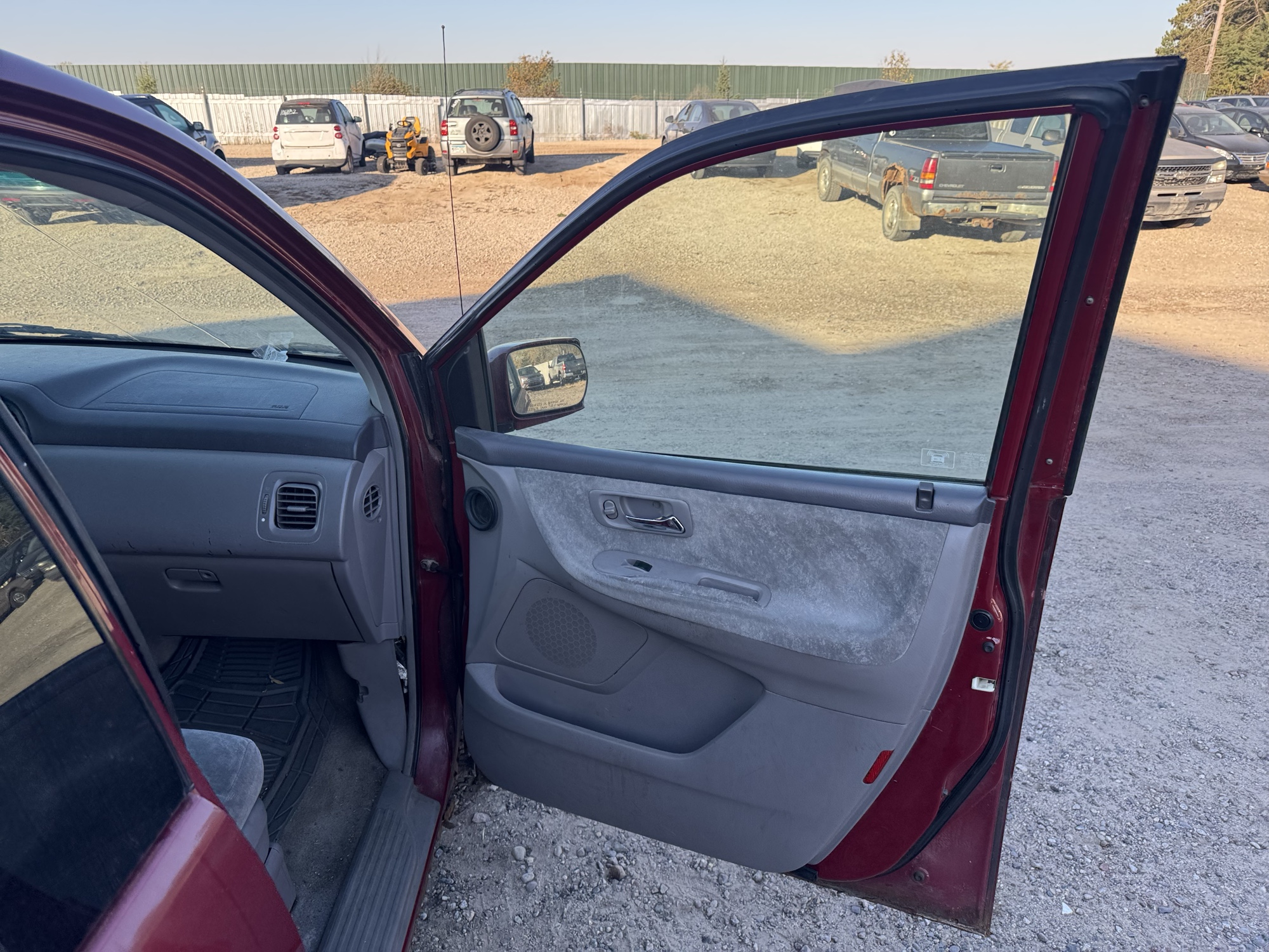2003 honda odyssey ex with 277425 miles for sale near Elk River, Minnesota 106855_32_passenger_door_panel.jpg