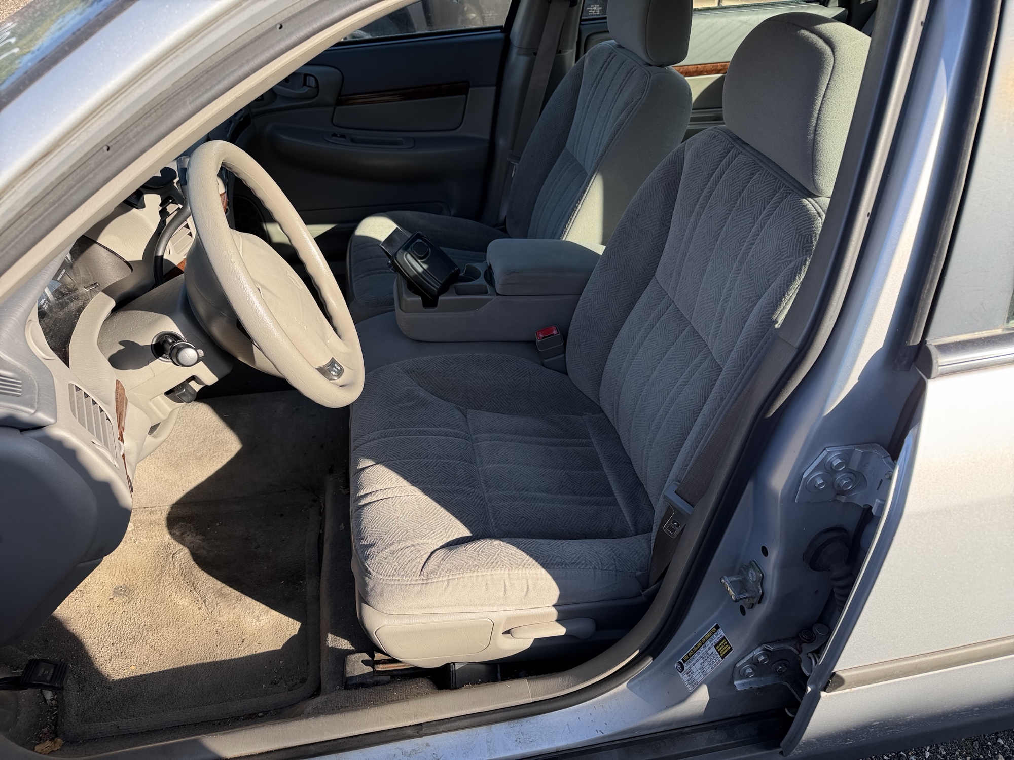 2004 chevrolet impala base with 134989 miles for sale near Elk River, Minnesota 106856_22_driver_seat.jpg