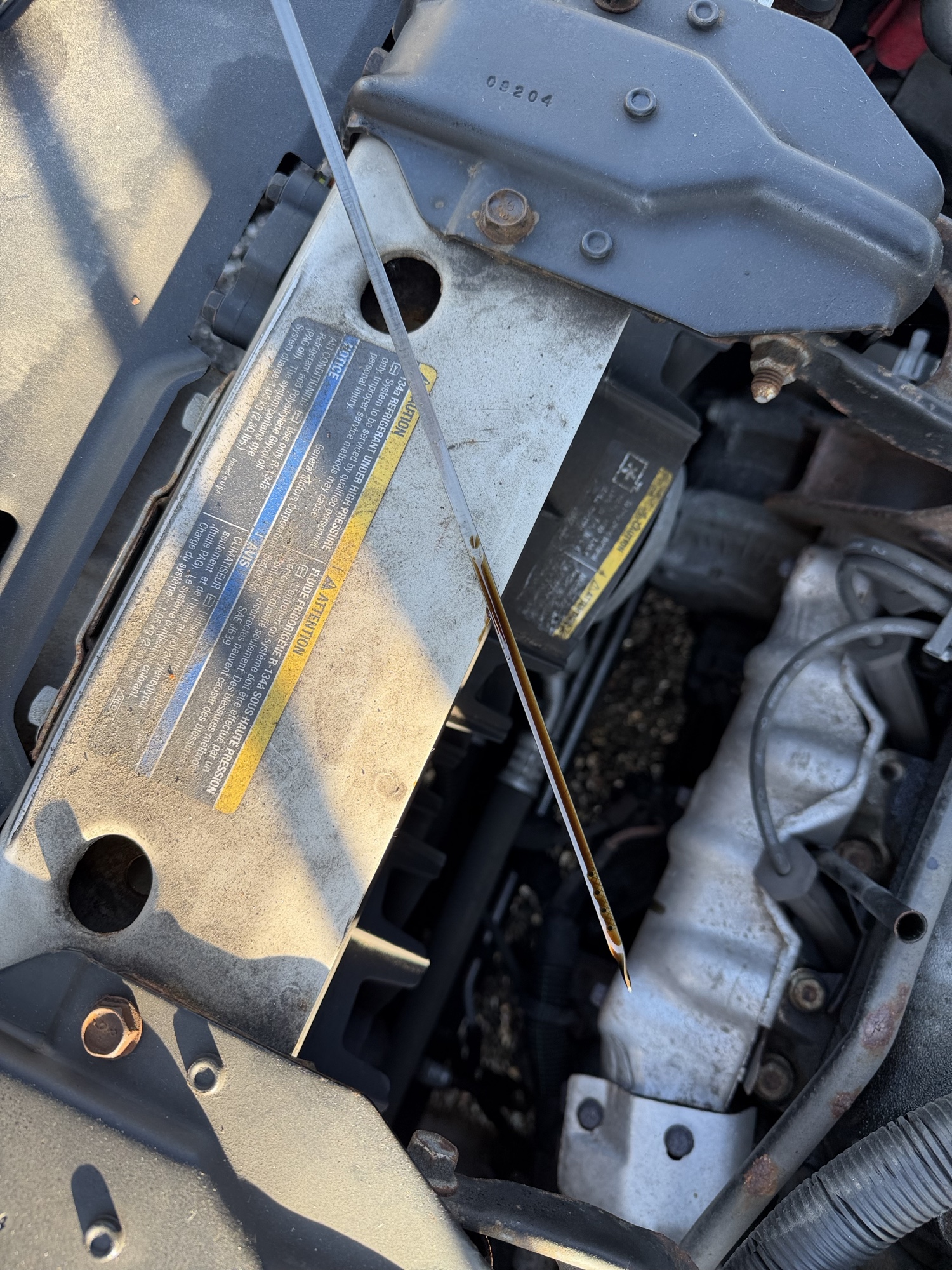 2004 chevrolet impala base with 134989 miles for sale near Elk River, Minnesota 106856_50_oil_dipstick.jpg