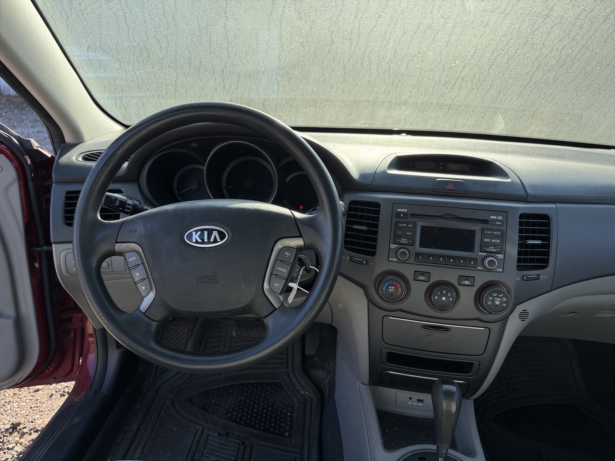 2009 kia optima ex with 206662 miles for sale near Elk River, Minnesota 106857_33_dash_from_driver.jpg