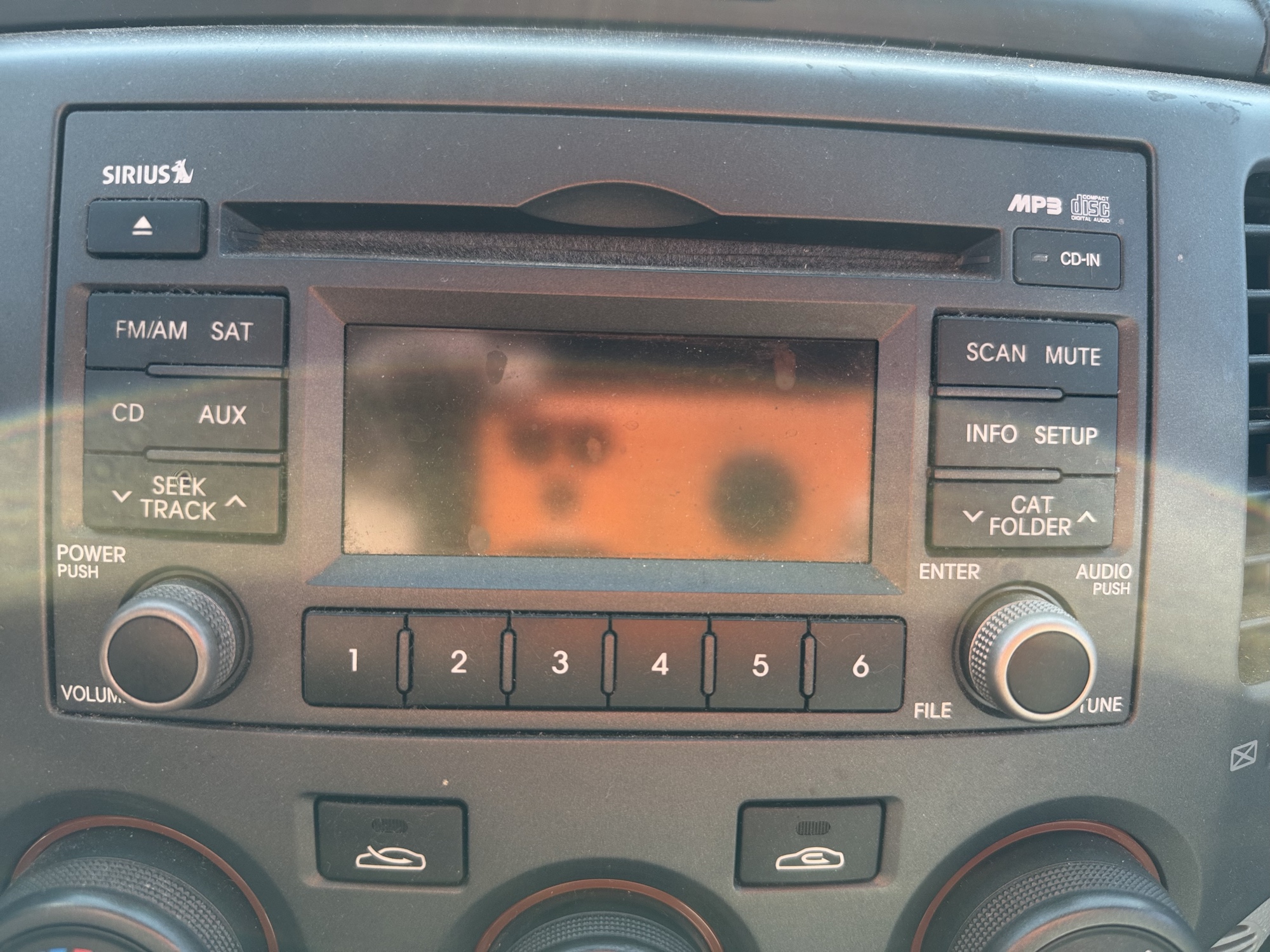 2009 kia optima ex with 206662 miles for sale near Elk River, Minnesota 106857_39_radio_closeup.jpg