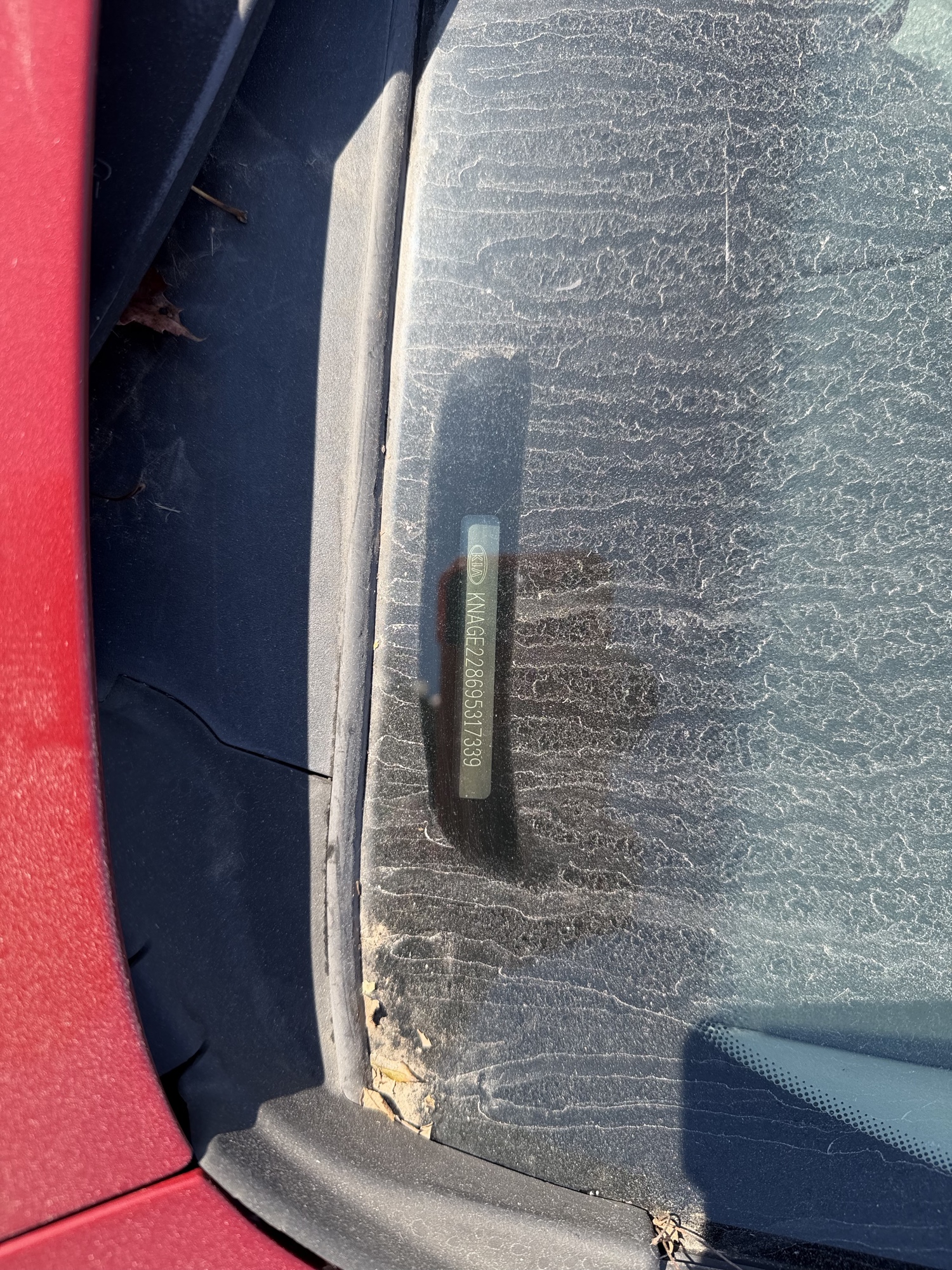 2009 kia optima ex with 206662 miles for sale near Elk River, Minnesota 106857_48_windshield_vin_plate.jpg