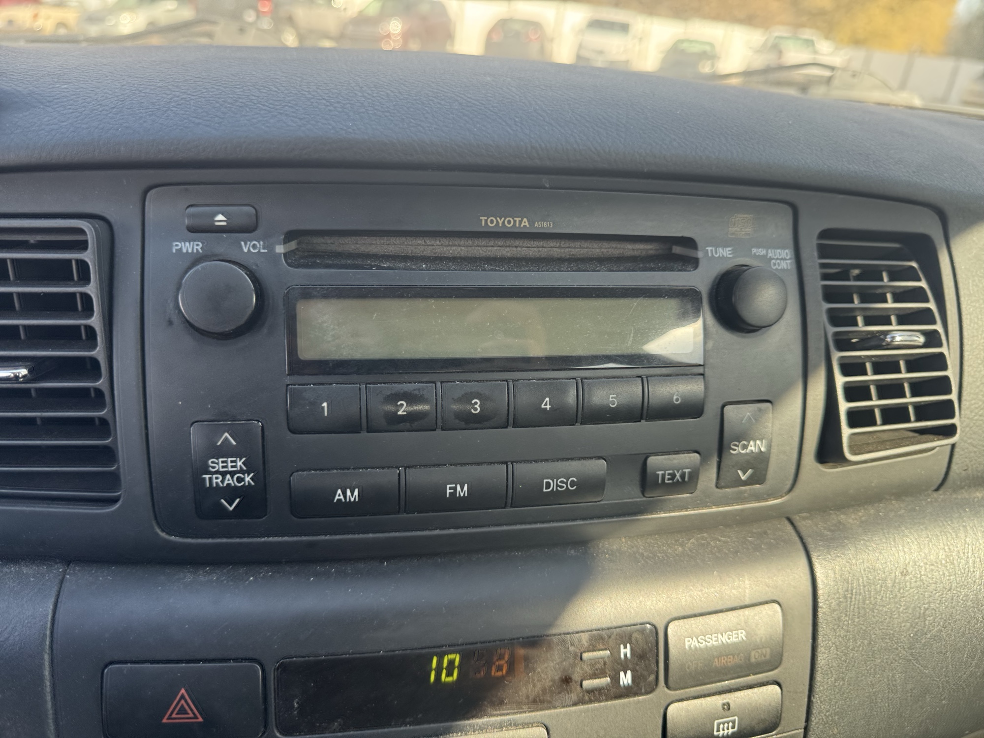 2007 toyota corolla ce with 150675 miles for sale near Elk River, Minnesota 106861_39_radio_closeup.jpg