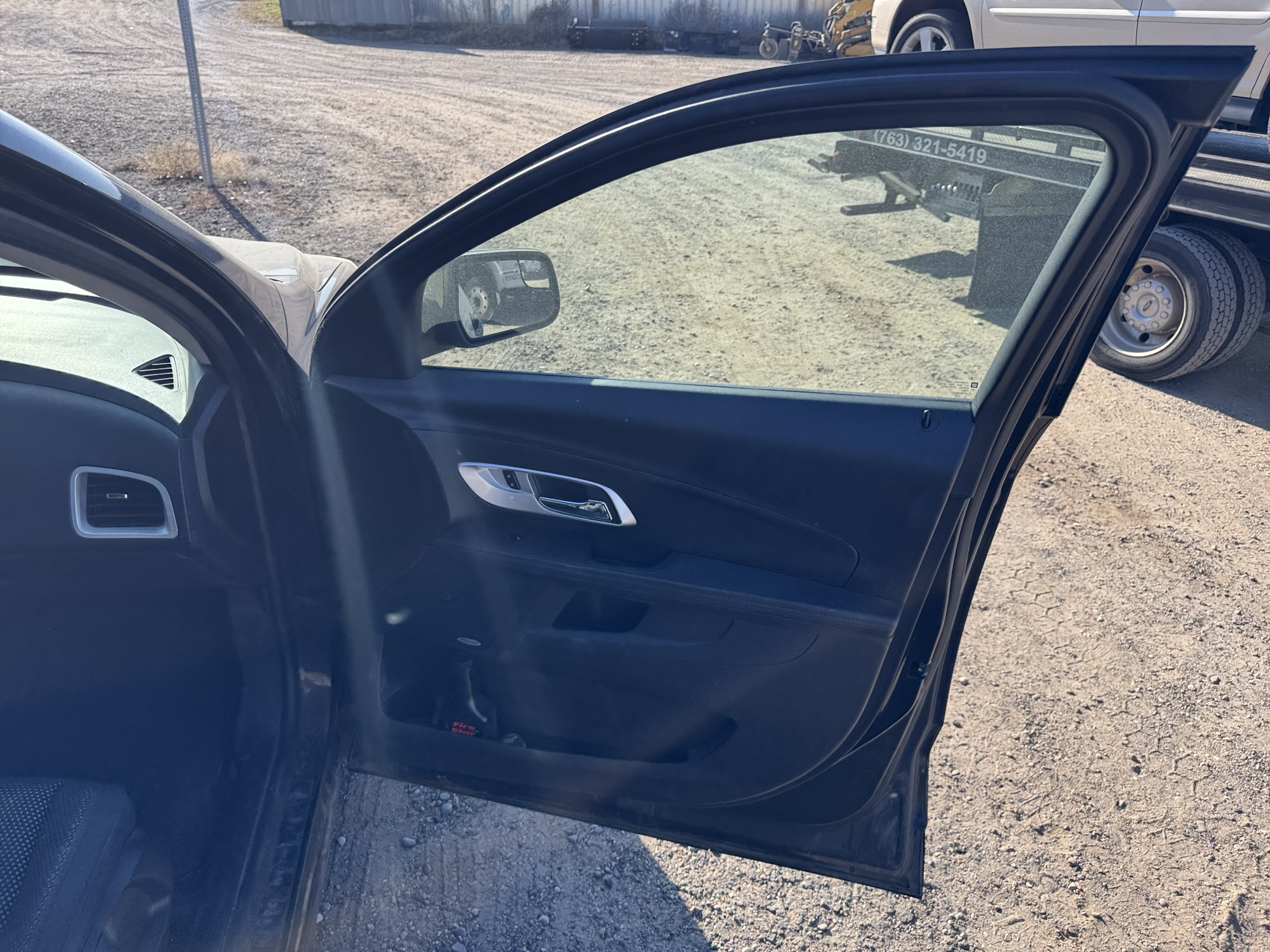 2012 chevrolet equinox 1lt-2wd with 195268 miles for sale near Elk River, Minnesota 106865_32_passenger_door_panel.jpg