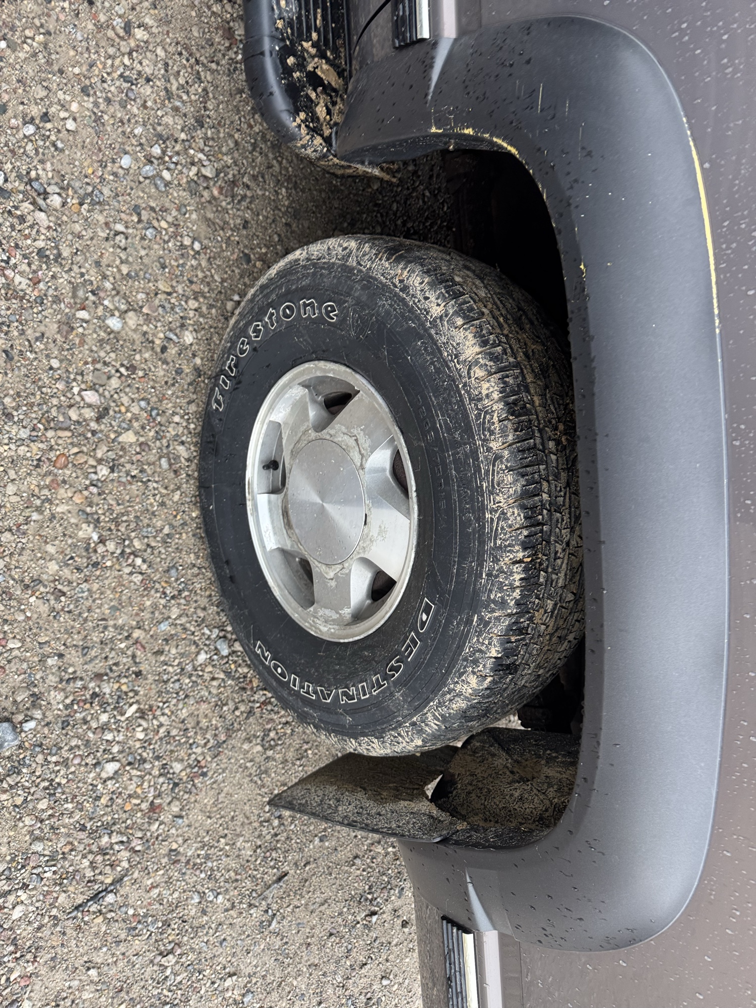 1997 chevrolet suburban k1500-4wd with 152445 miles for sale near Elk River, Minnesota 106866_13_rear_drv_wheel.jpg