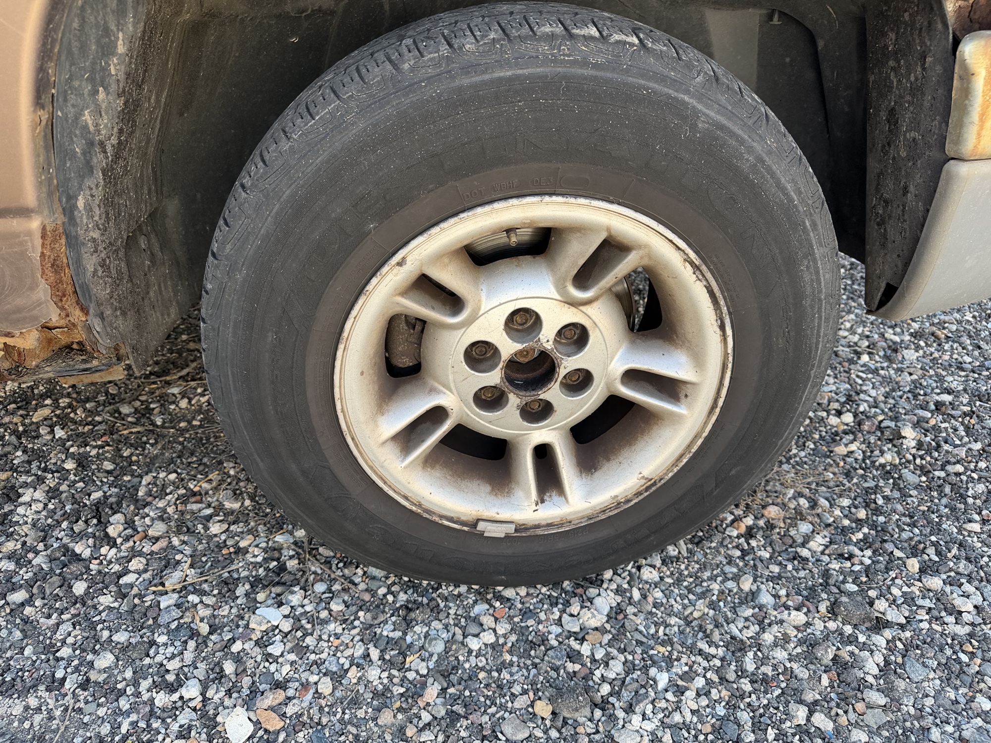2000 dodge dakota club-cab-2wd with 165164 miles for sale near Elk River, Minnesota 106868_15_front_pass_wheel.jpg