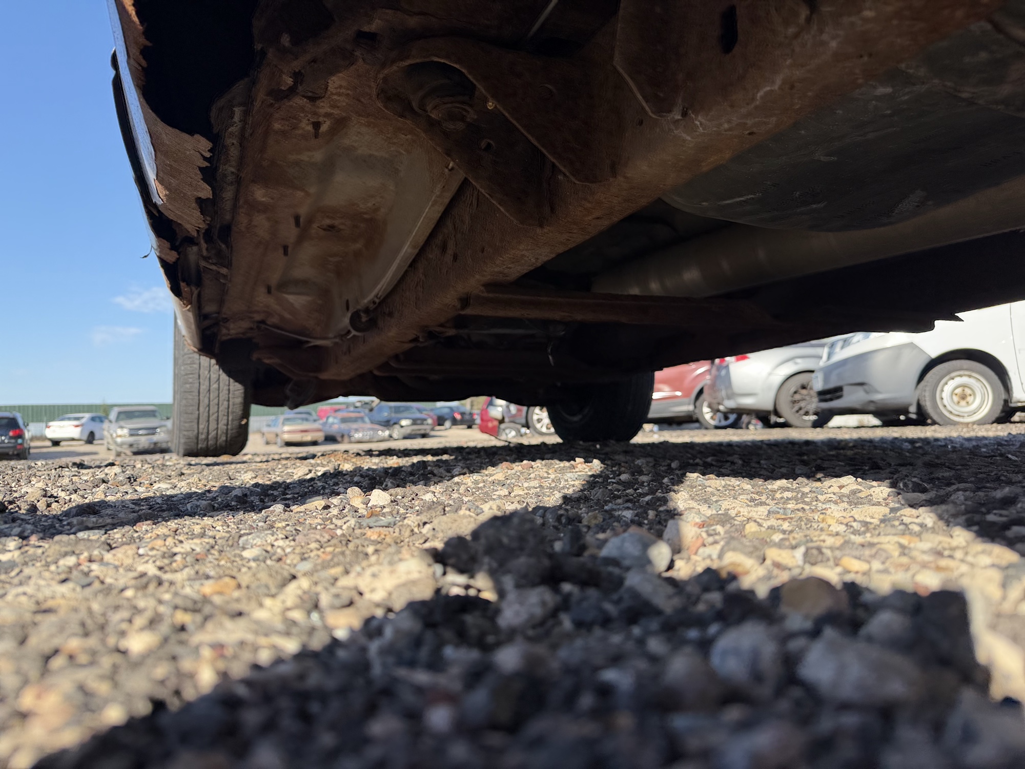 2000 dodge dakota club-cab-2wd with 165164 miles for sale near Elk River, Minnesota 106868_18_undercar_rear_drv.jpg