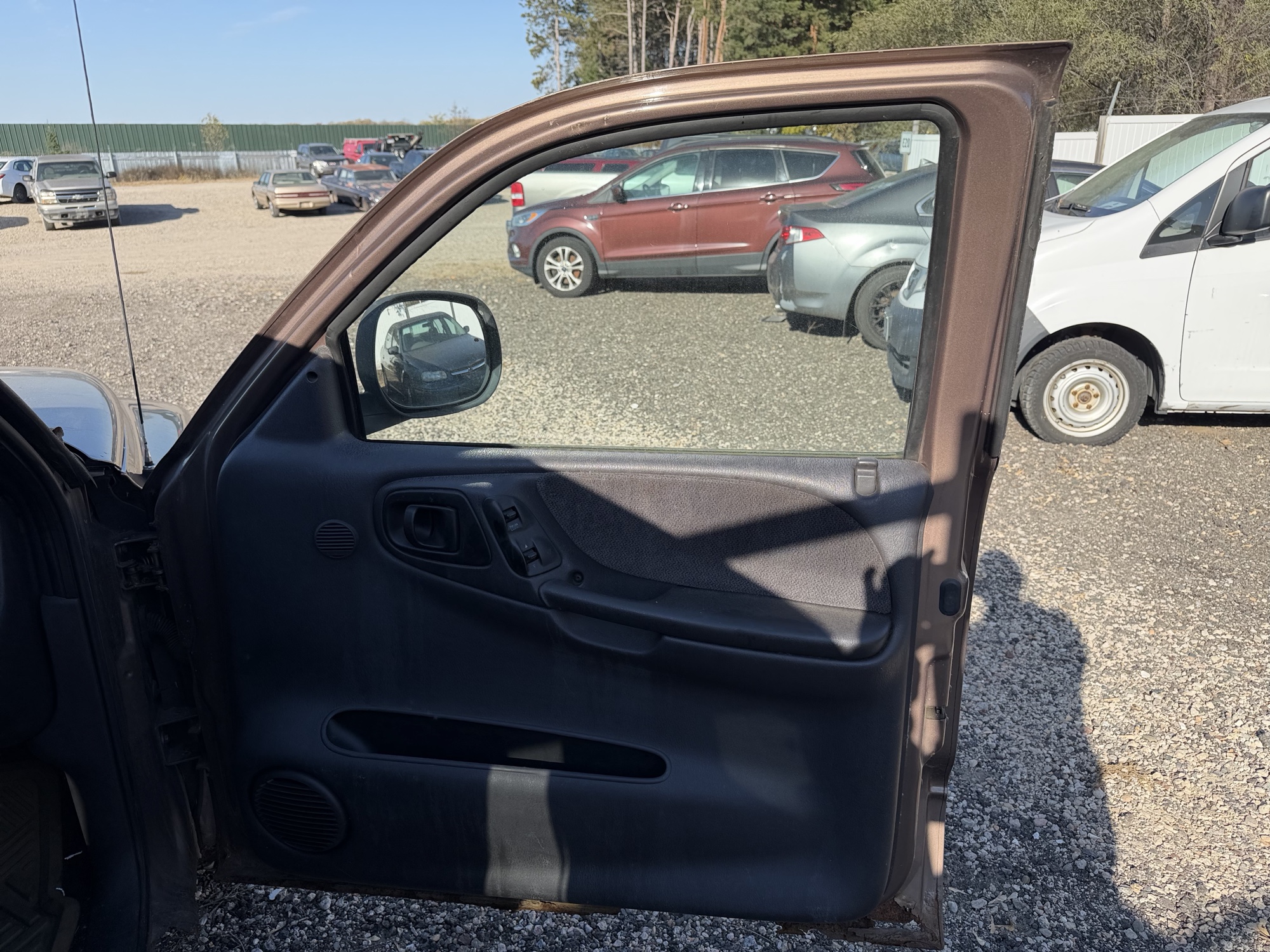2000 dodge dakota club-cab-2wd with 165164 miles for sale near Elk River, Minnesota 106868_32_passenger_door_panel.jpg