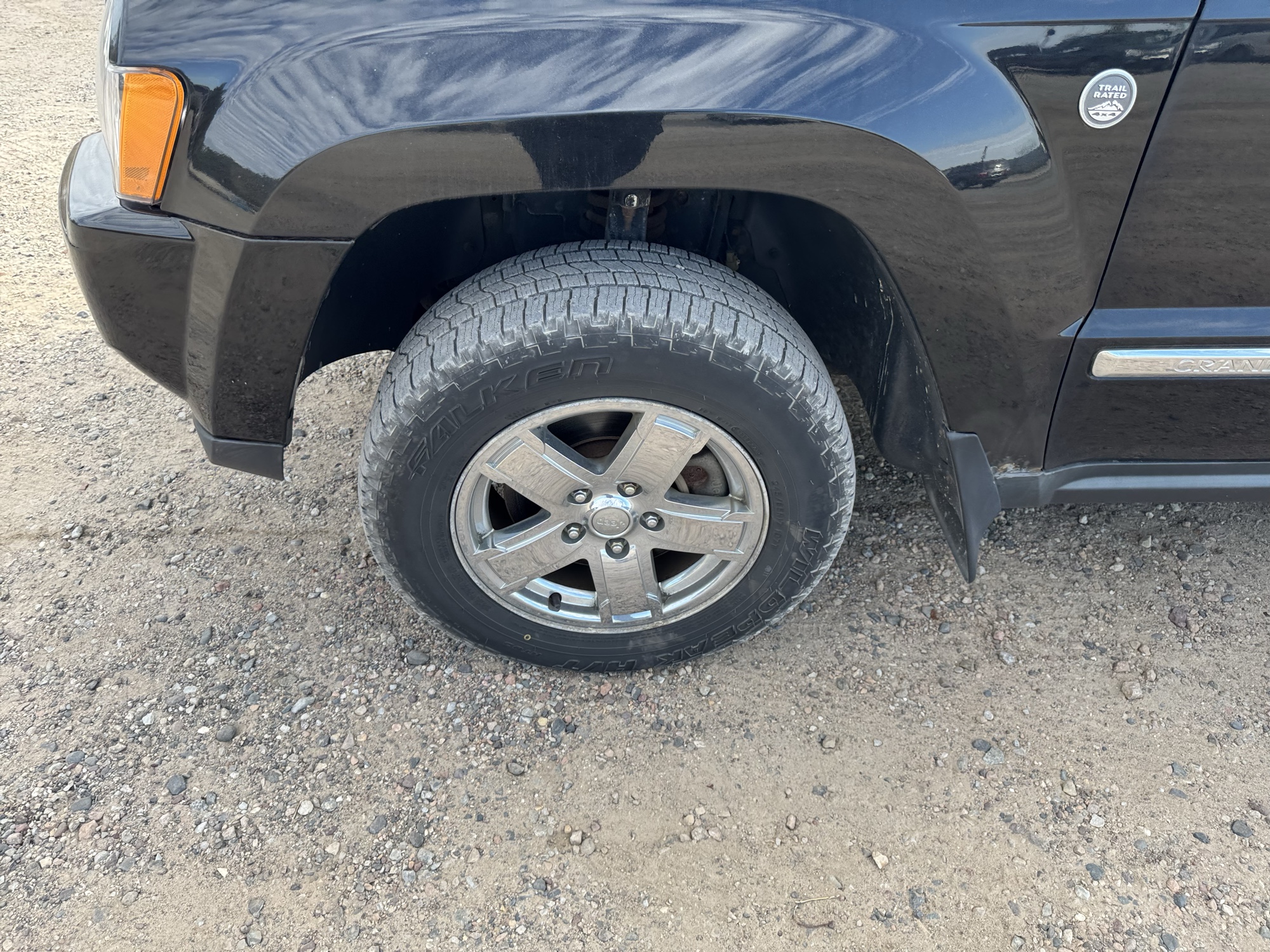2007 jeep grand-cherokee limited-4wd with 162999 miles for sale near Elk River, Minnesota 106870_12_drv_front_wheel.jpg