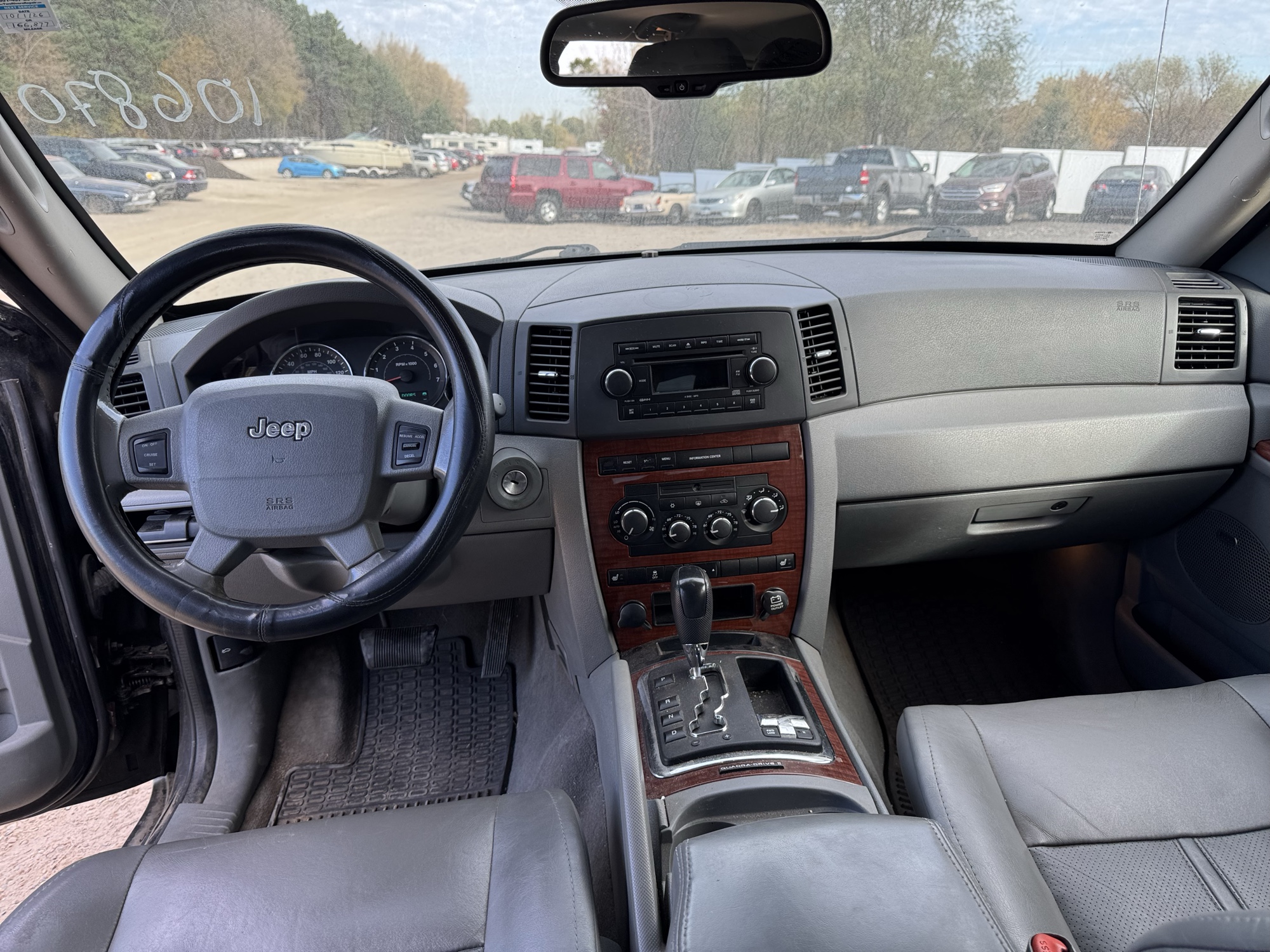 2007 jeep grand-cherokee limited-4wd with 162999 miles for sale near Elk River, Minnesota 106870_34_whole_dash.jpg