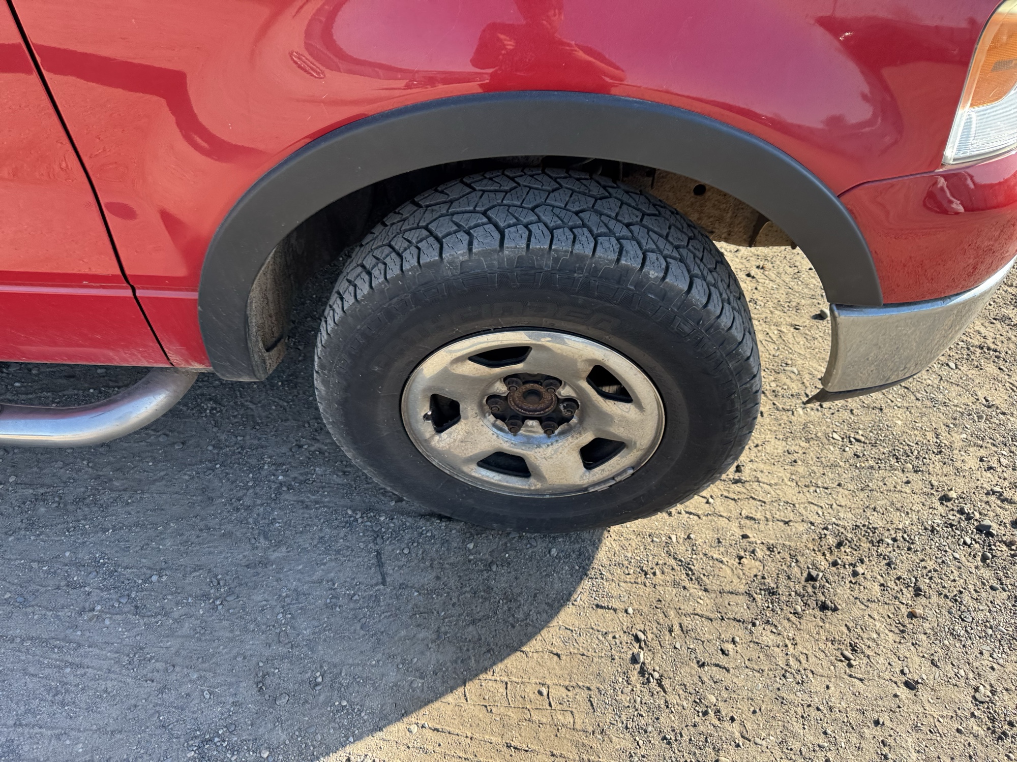 2005 ford f-150 fx4-supercab-4wd with 132299 miles for sale near Elk River, Minnesota 106871_15_front_pass_wheel.jpg