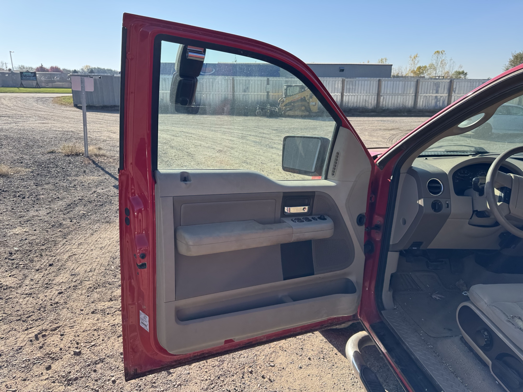2005 ford f-150 fx4-supercab-4wd with 132299 miles for sale near Elk River, Minnesota 106871_23_driver_door_panel.jpg