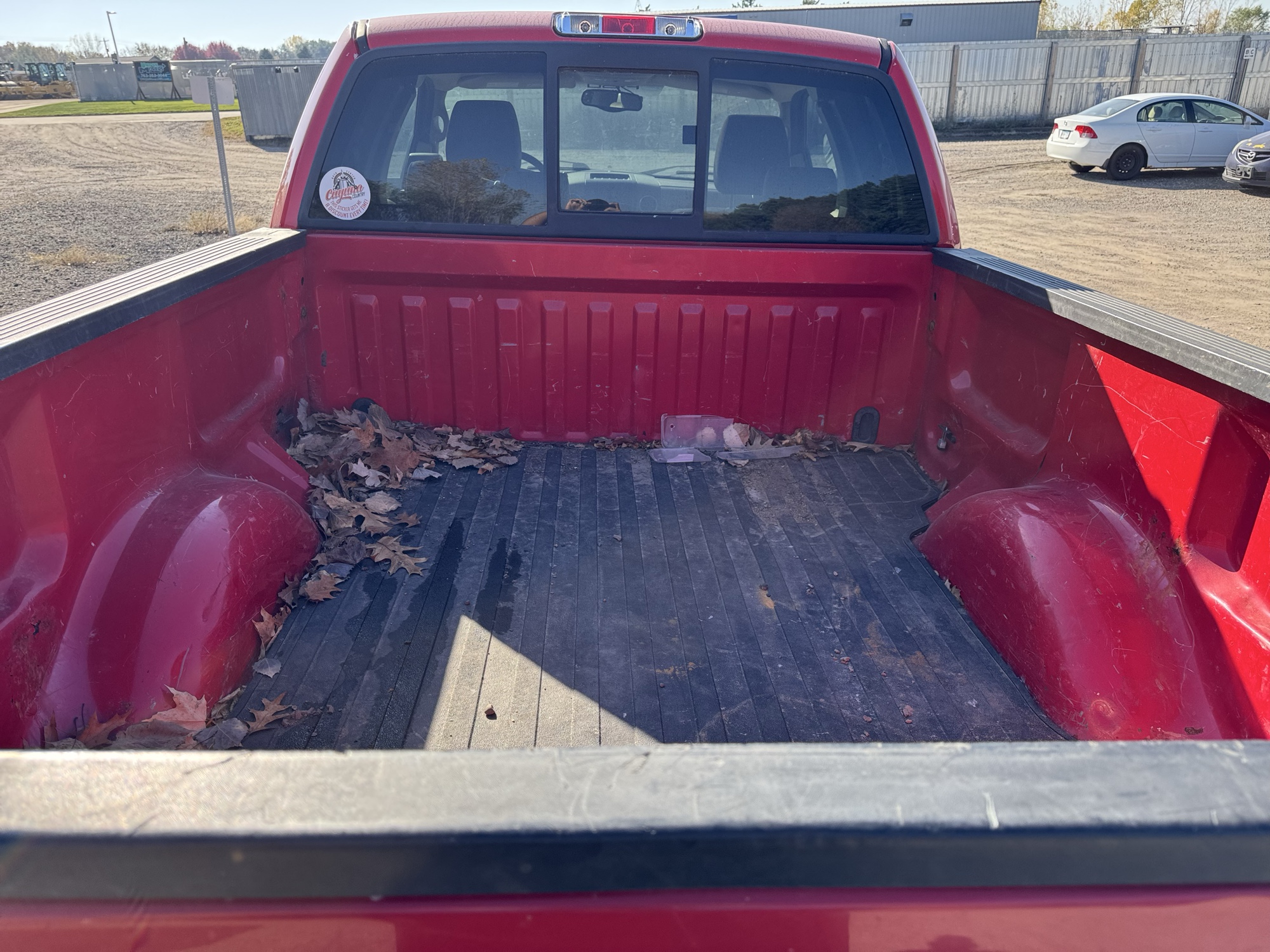 2005 ford f-150 fx4-supercab-4wd with 132299 miles for sale near Elk River, Minnesota 106871_26_trunk.jpg