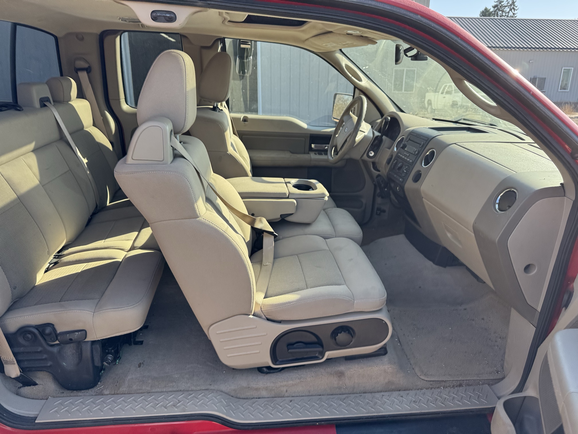 2005 ford f-150 fx4-supercab-4wd with 132299 miles for sale near Elk River, Minnesota 106871_31_passenger_seat.jpg