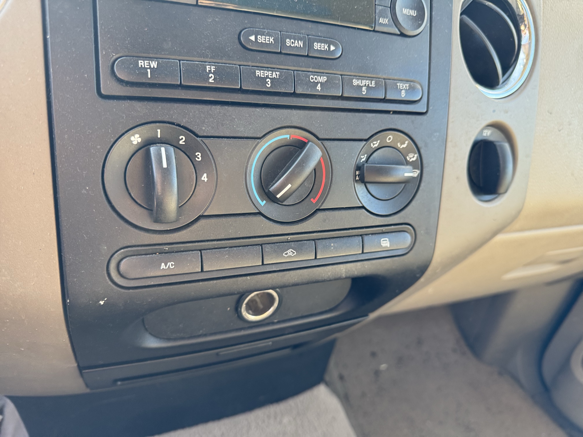 2005 ford f-150 fx4-supercab-4wd with 132299 miles for sale near Elk River, Minnesota 106871_40_climate_control.jpg