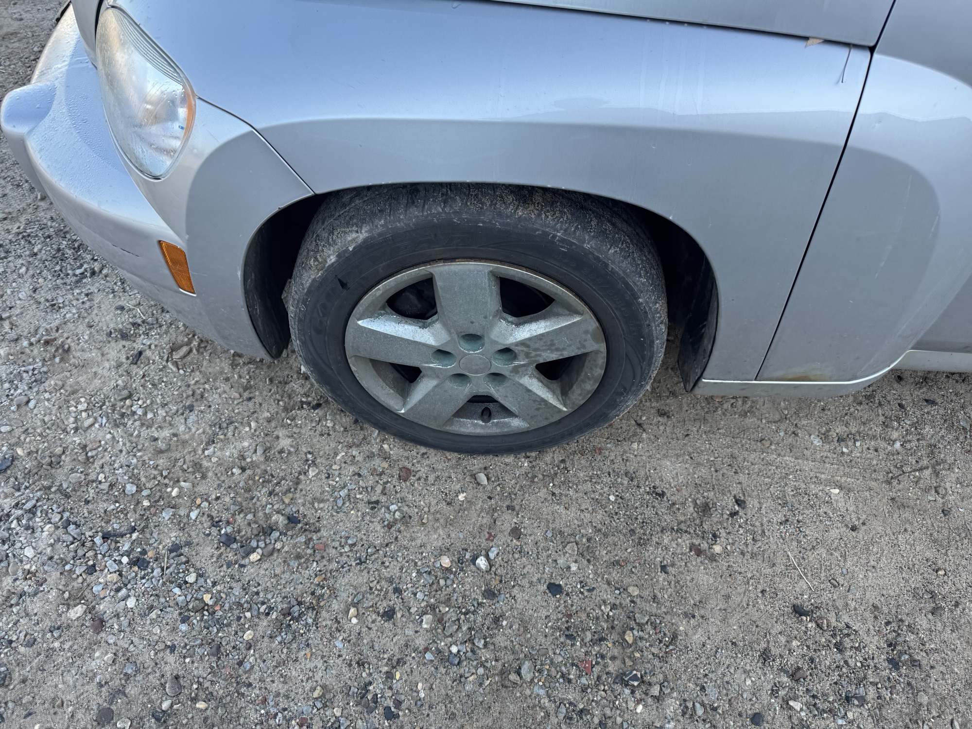 2011 chevrolet hhr 1lt with 133073 miles for sale near Elk River, Minnesota 106872_12_drv_front_wheel.jpg