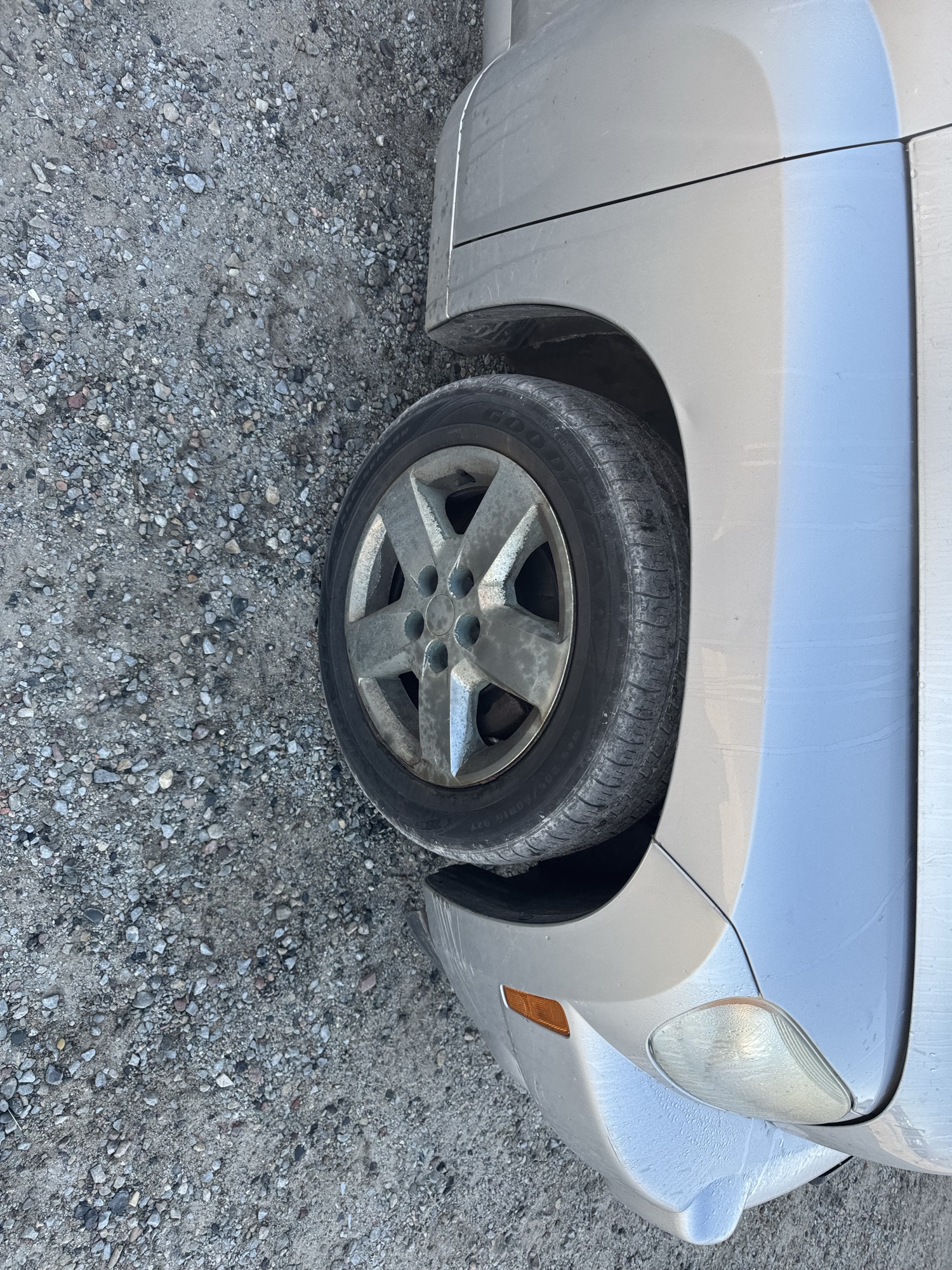 2011 chevrolet hhr 1lt with 133073 miles for sale near Elk River, Minnesota 106872_15_front_pass_wheel.jpg