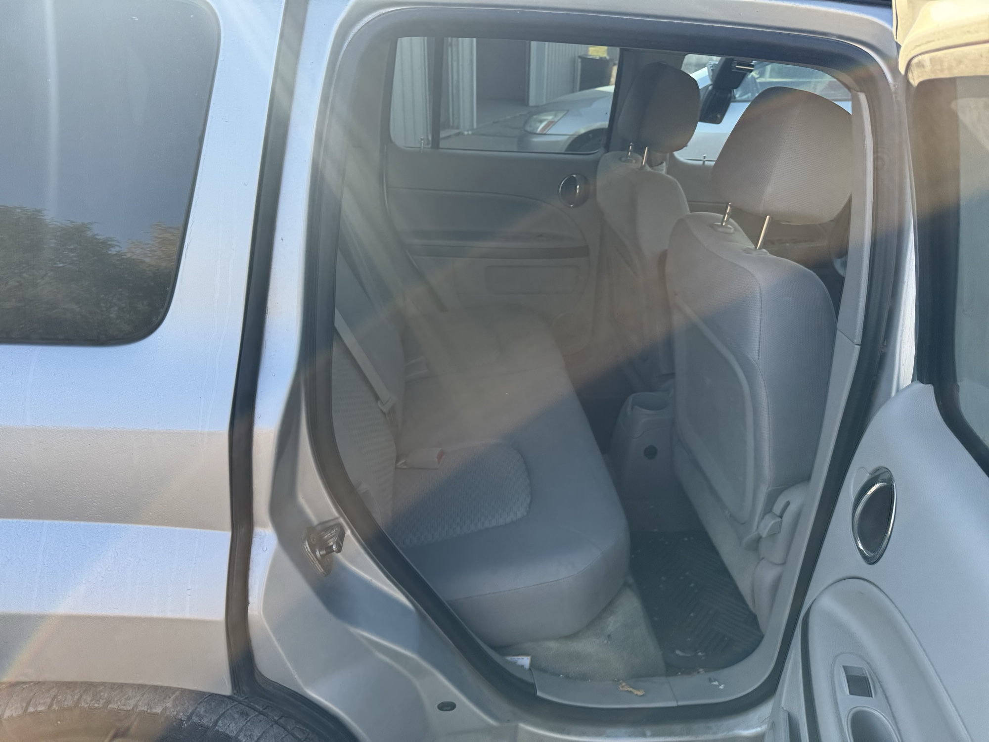 2011 chevrolet hhr 1lt with 133073 miles for sale near Elk River, Minnesota 106872_28_pass_rear_seat.jpg