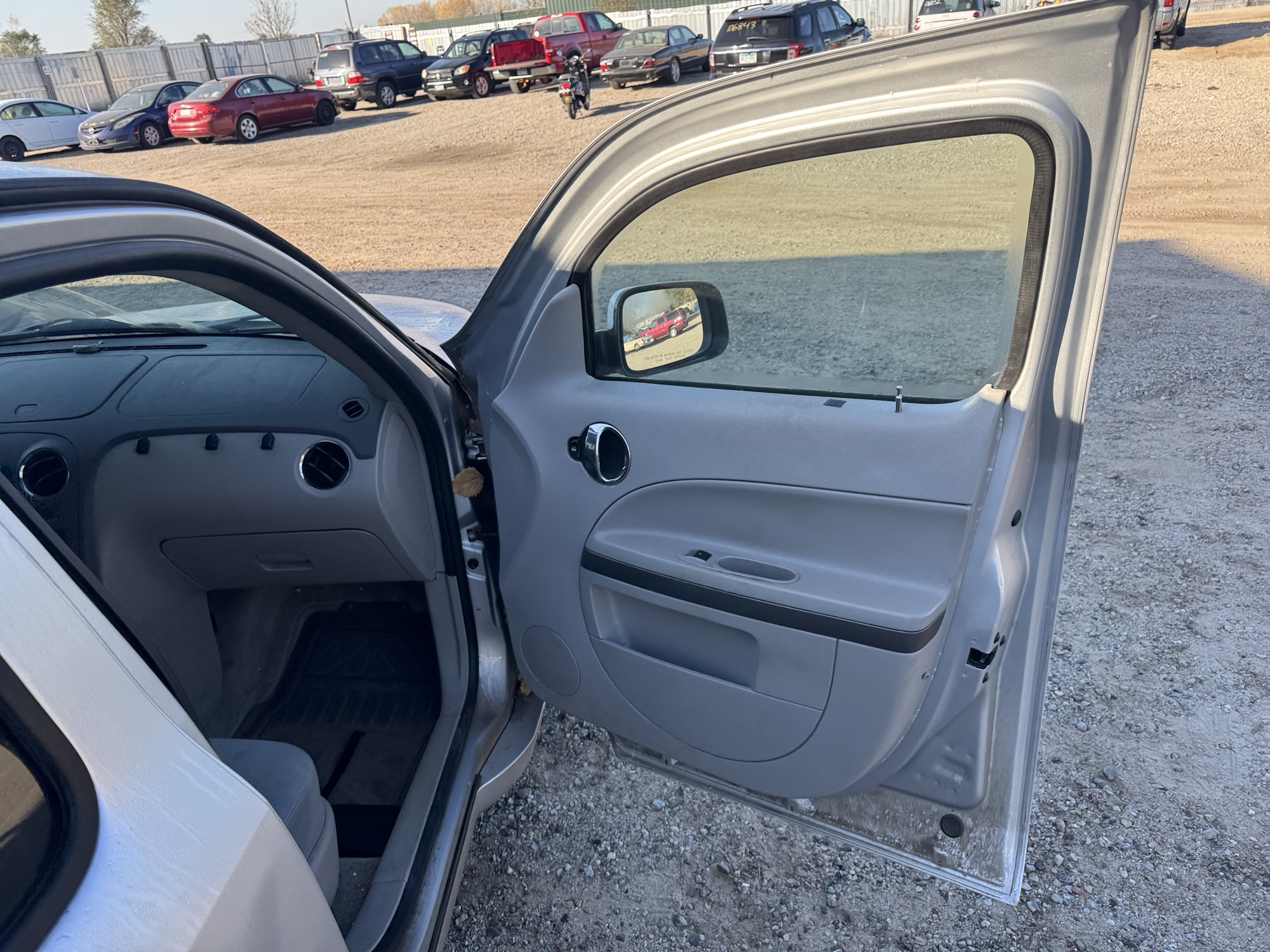 2011 chevrolet hhr 1lt with 133073 miles for sale near Elk River, Minnesota 106872_32_passenger_door_panel.jpg